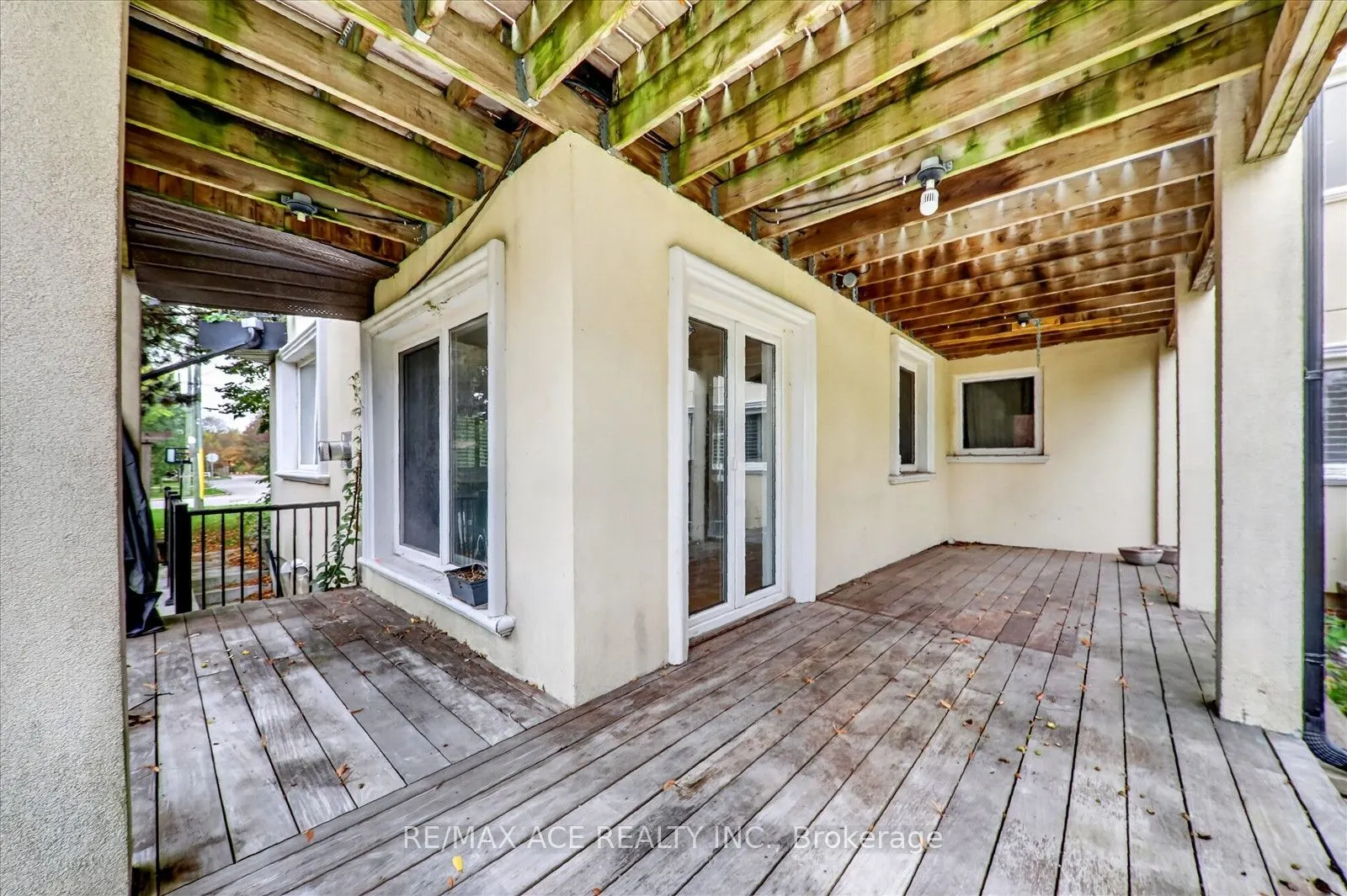 3 Larwood Boulevard #Main