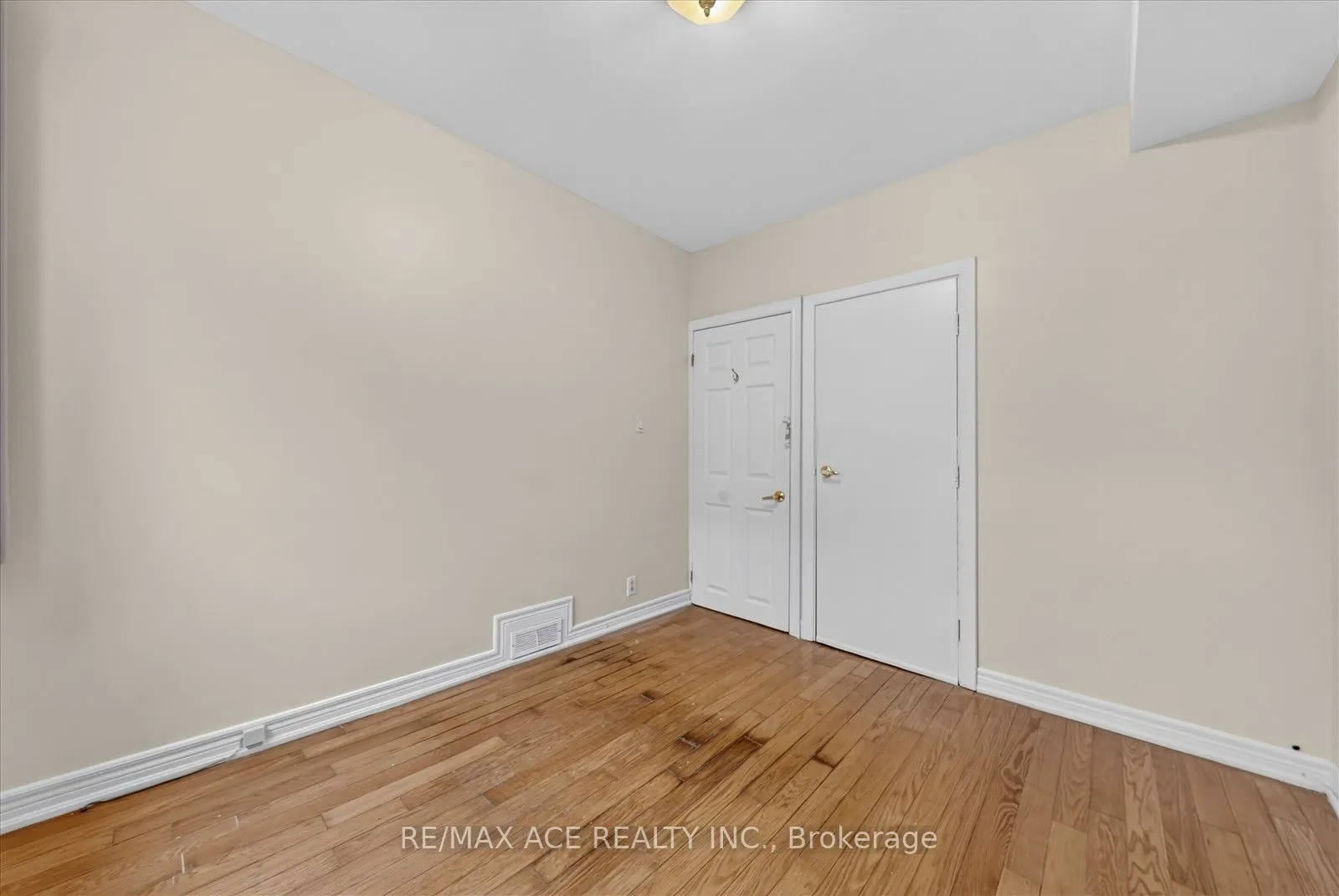 3 Larwood Boulevard #Main