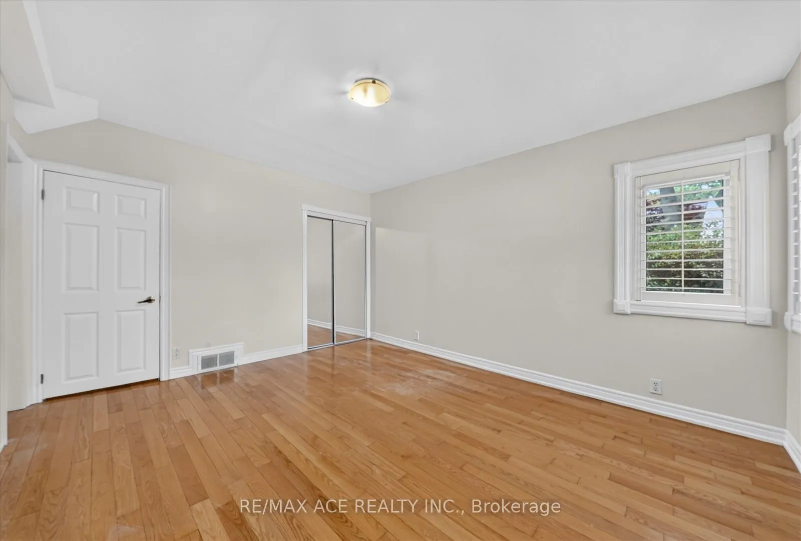 3 Larwood Boulevard #Main