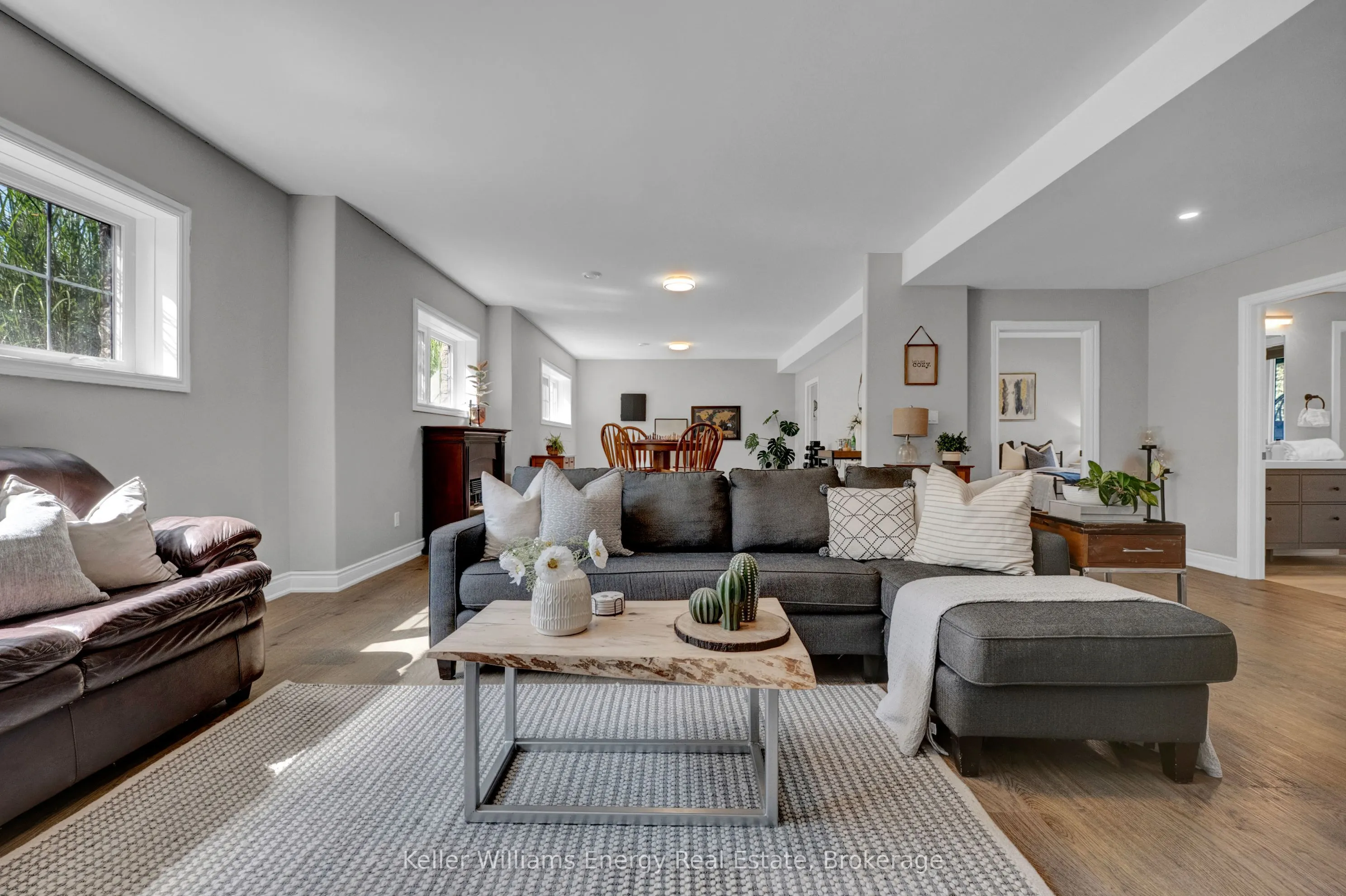 29 Waldweg Drive