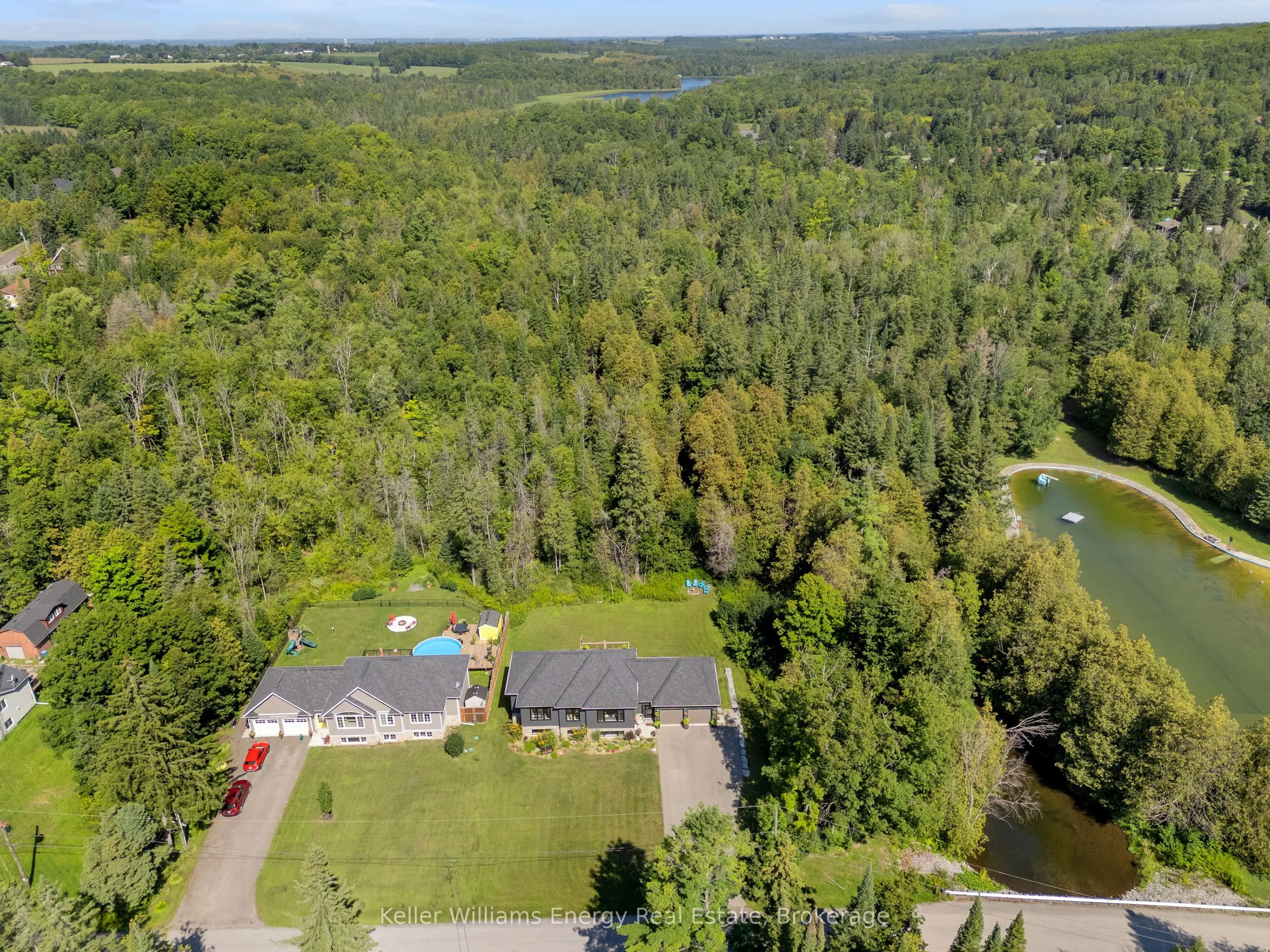 29 Waldweg Drive