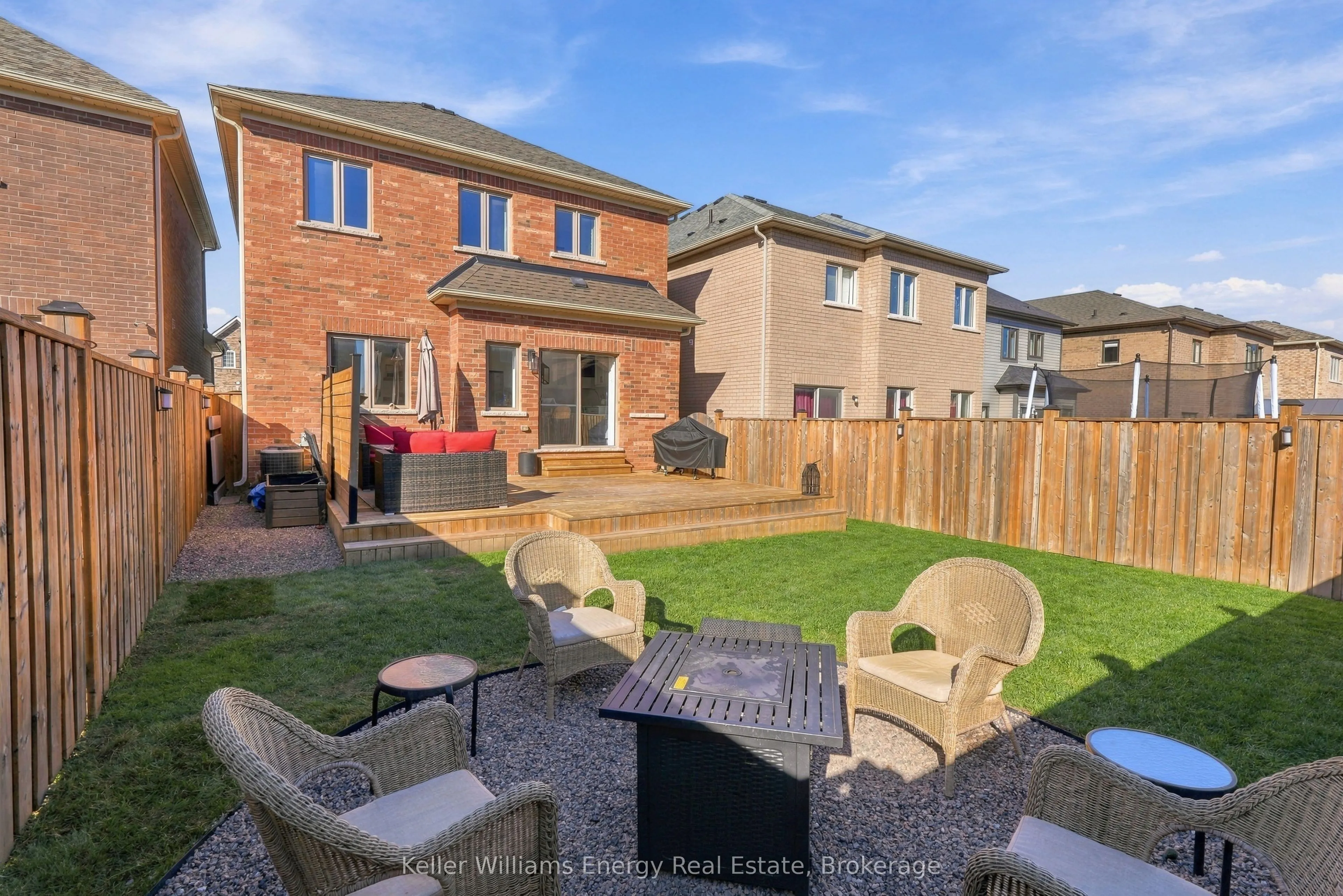 165 Douglas Kemp Crescent