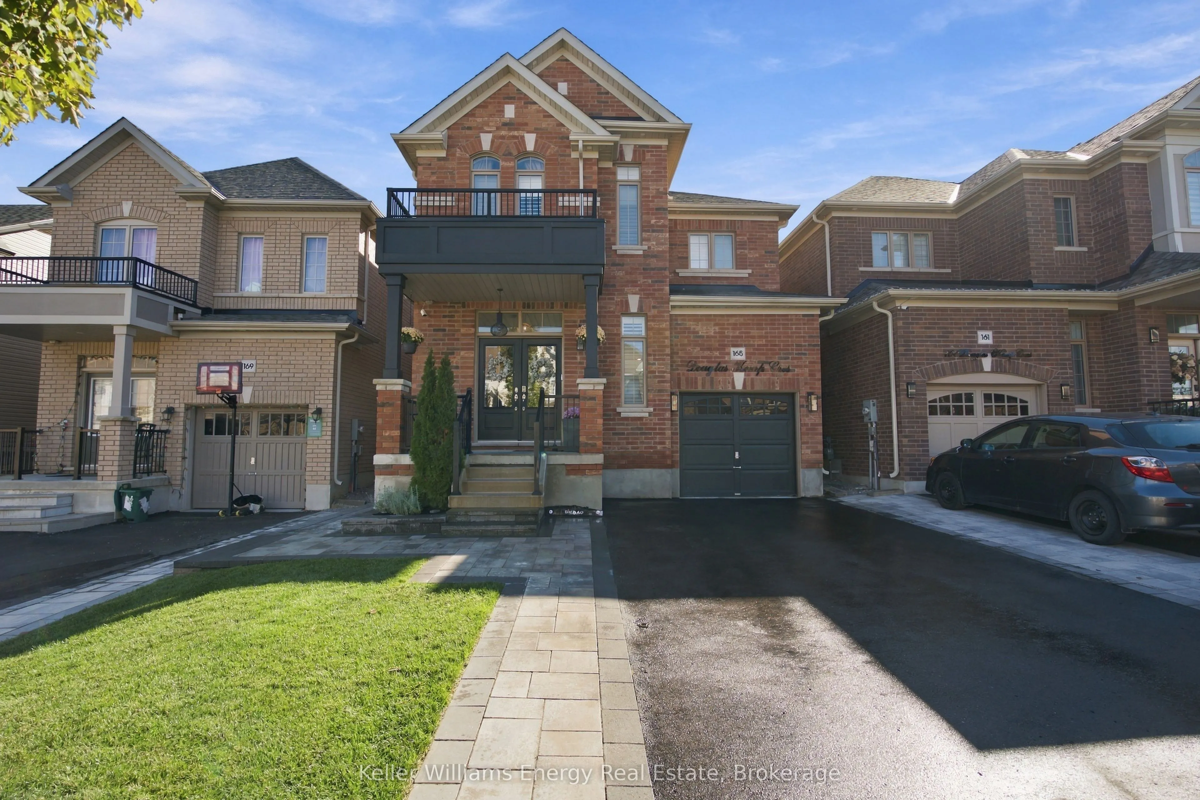 165 Douglas Kemp Crescent