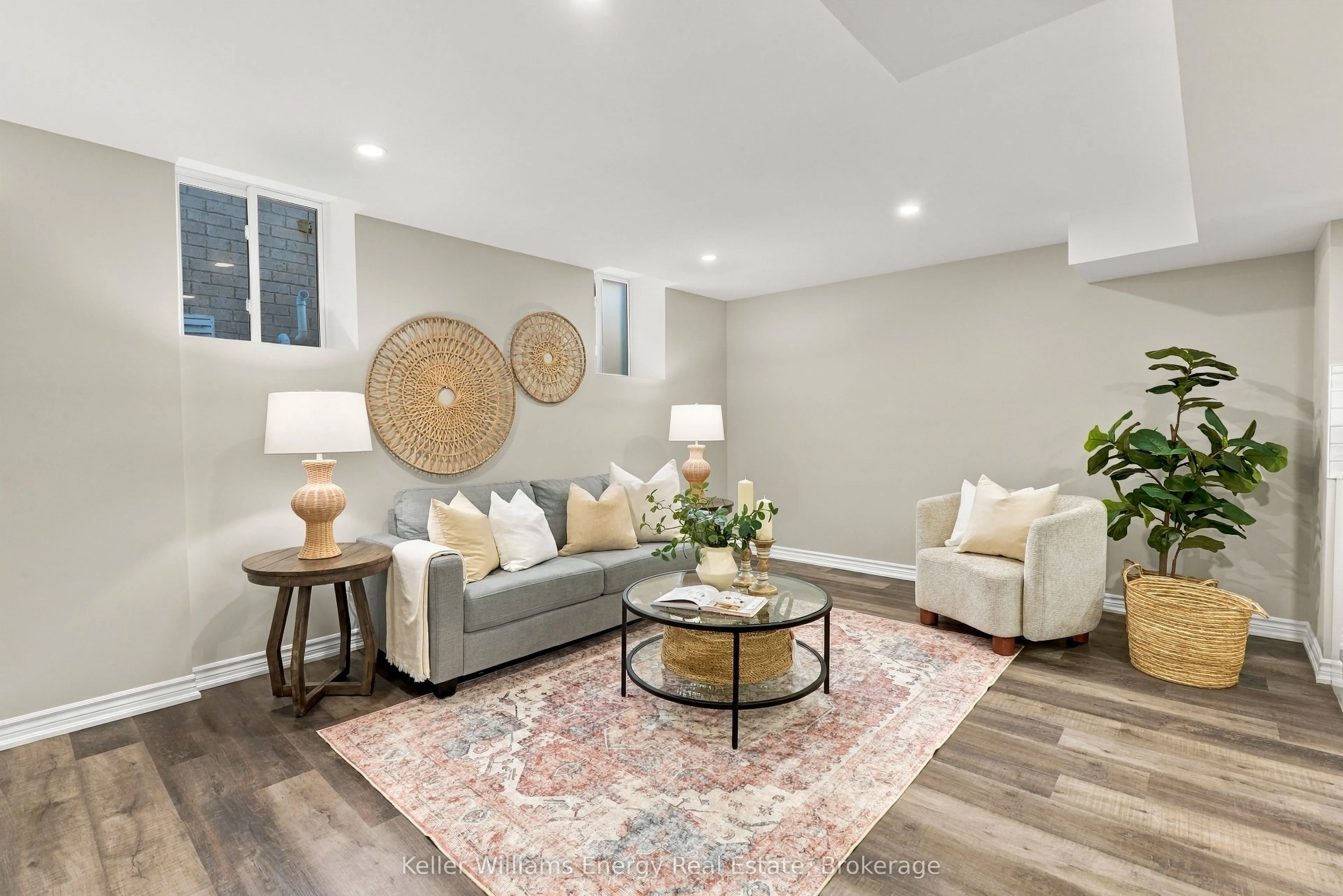 165 Douglas Kemp Crescent
