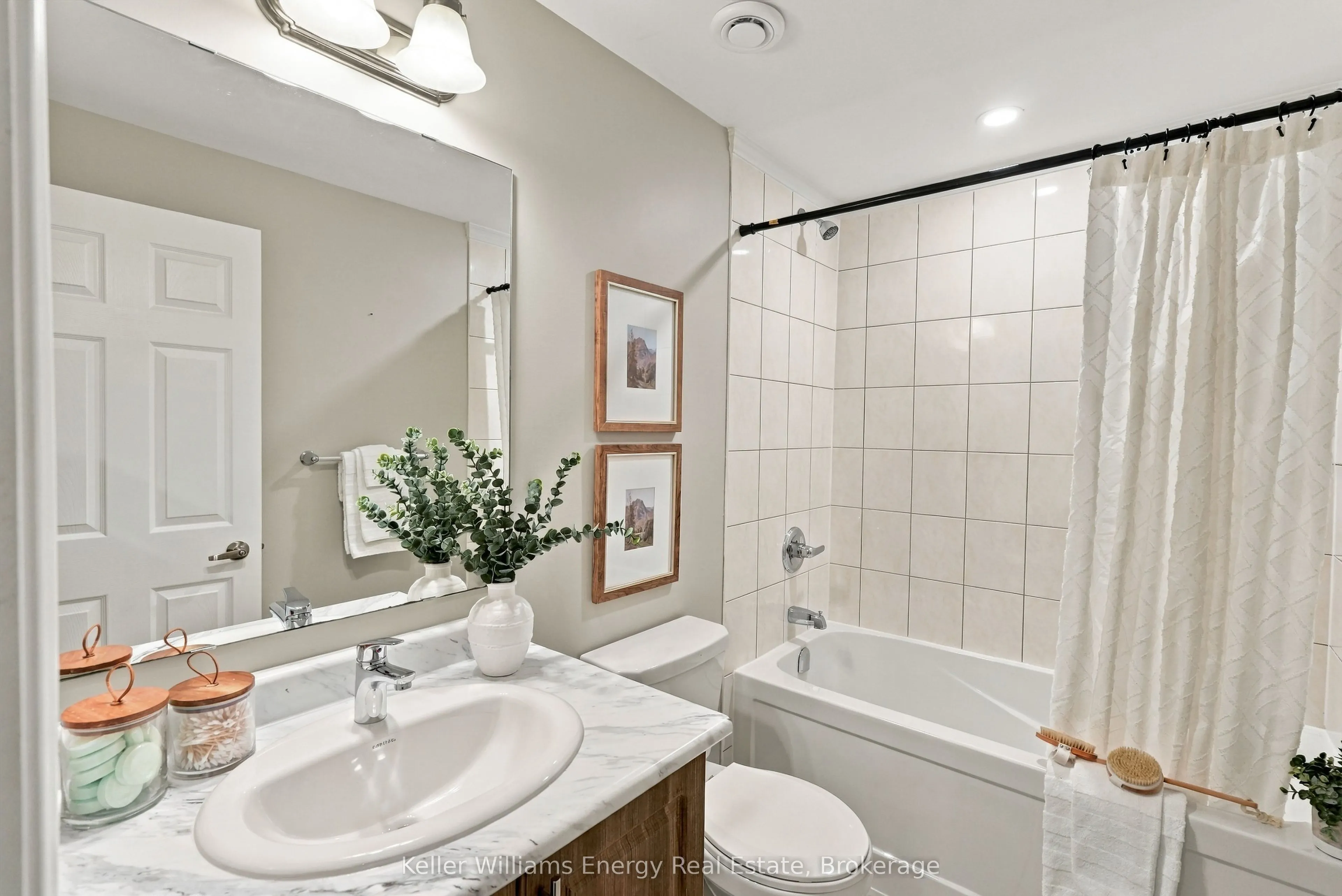 165 Douglas Kemp Crescent
