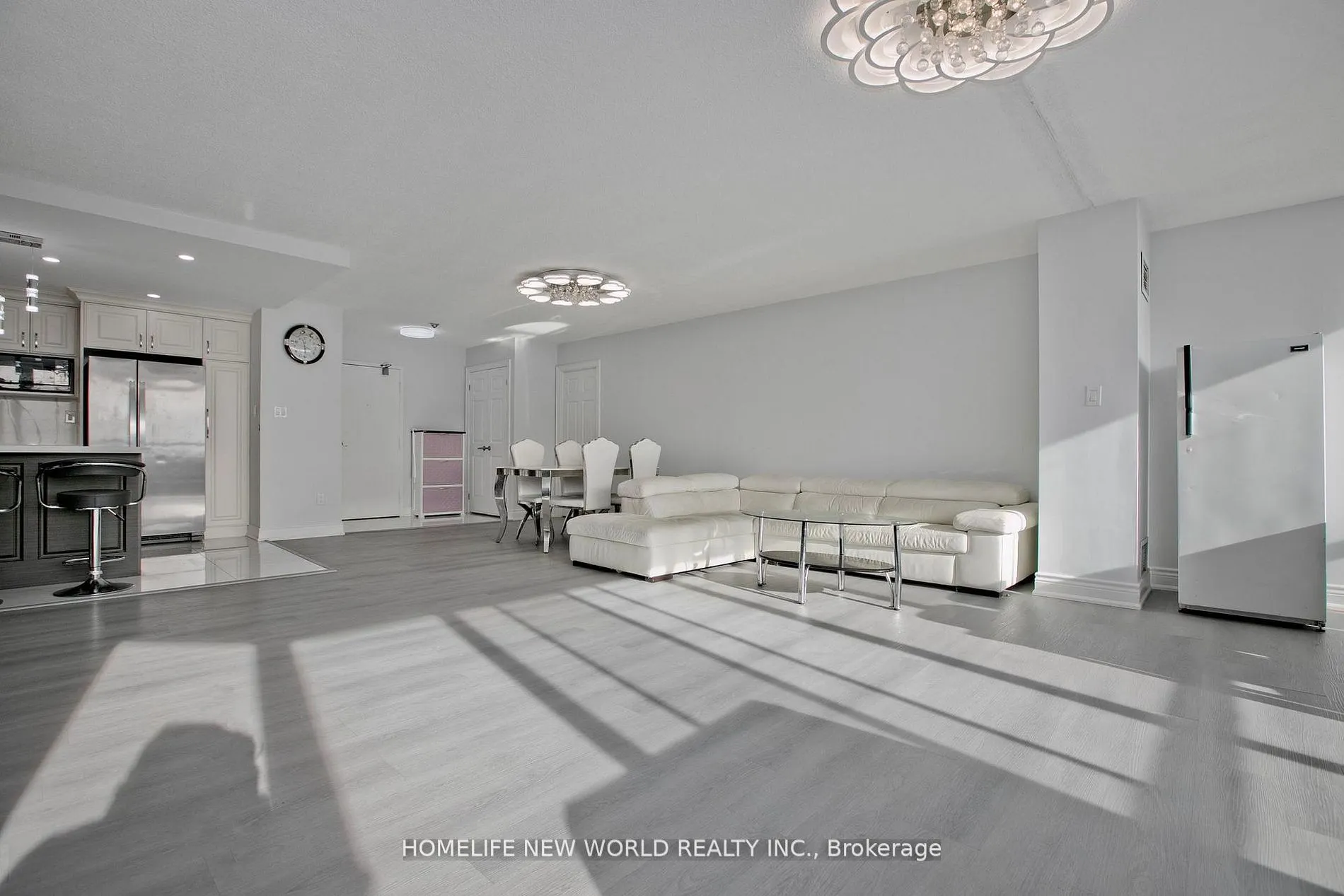 75 Bamburgh Circle #2117