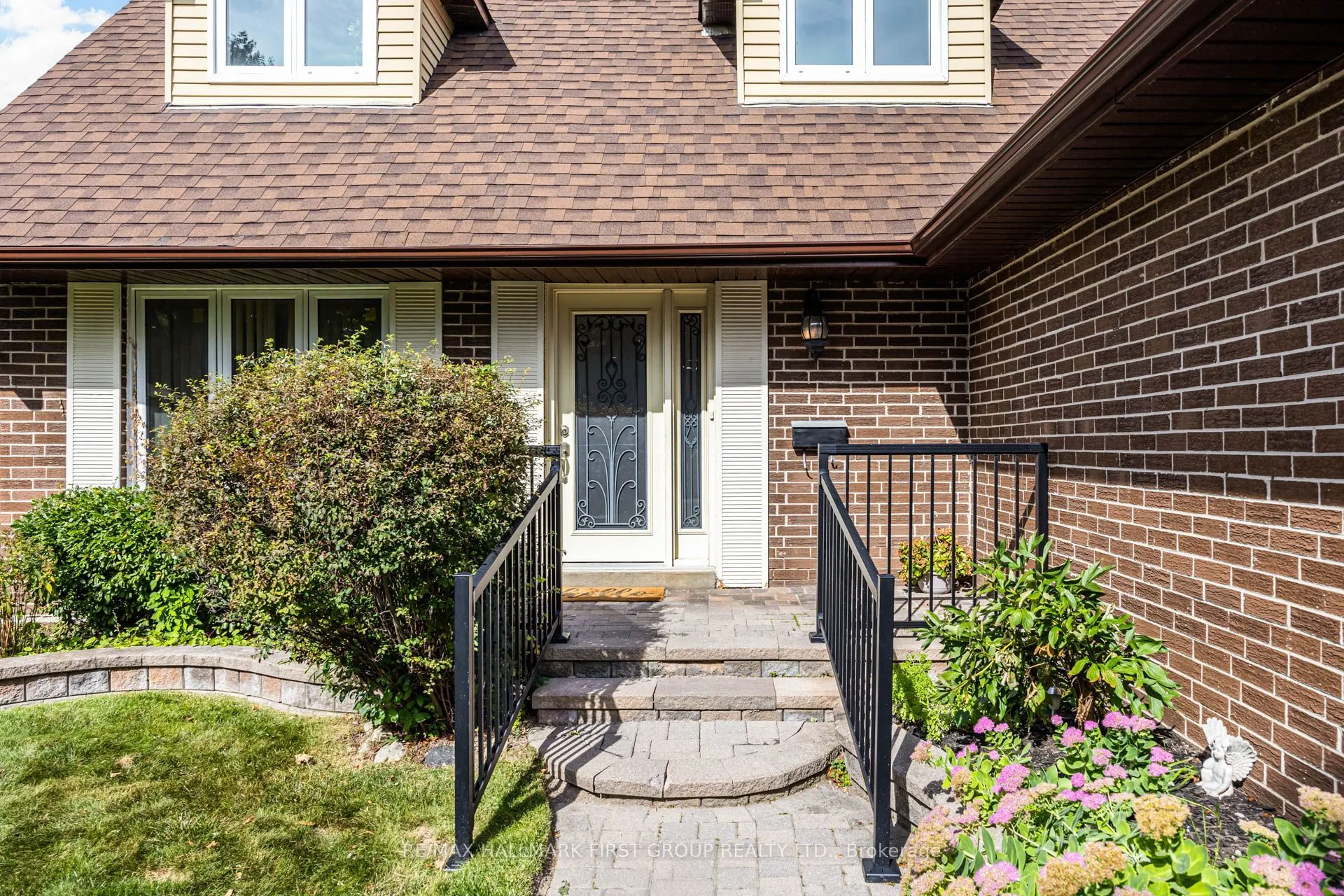 33 Anstead Crescent