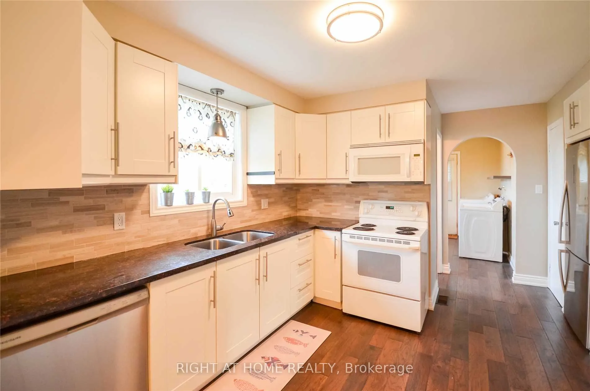 11 Kinnison Court