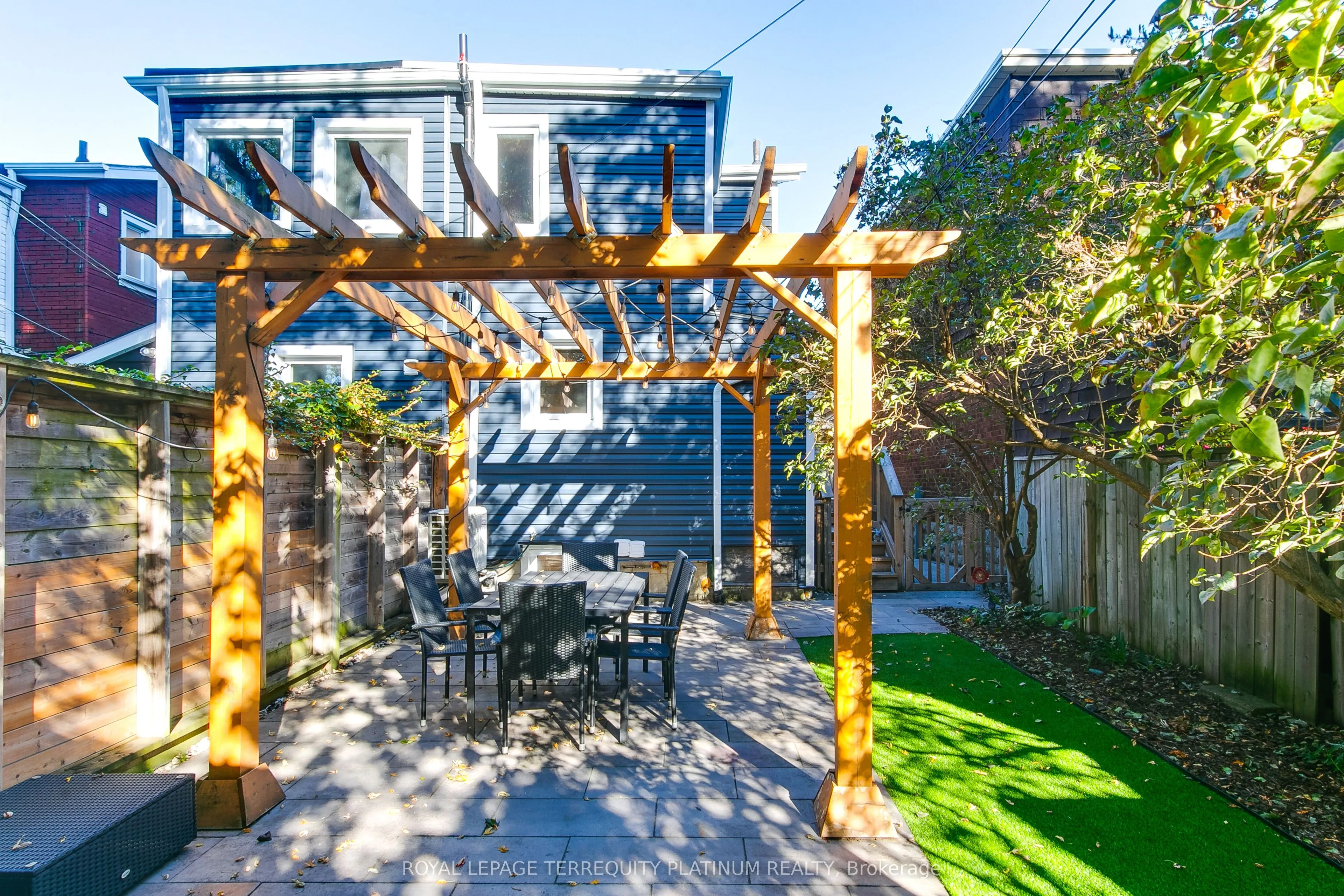 493 Mortimer Avenue