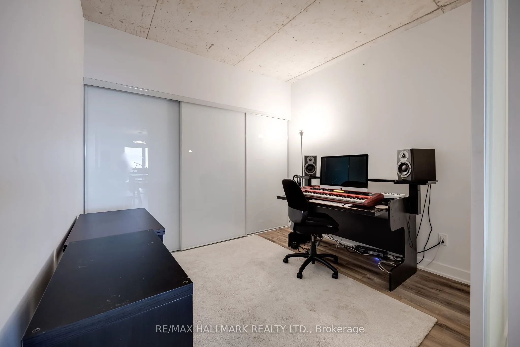 15 Baseball Place #1106