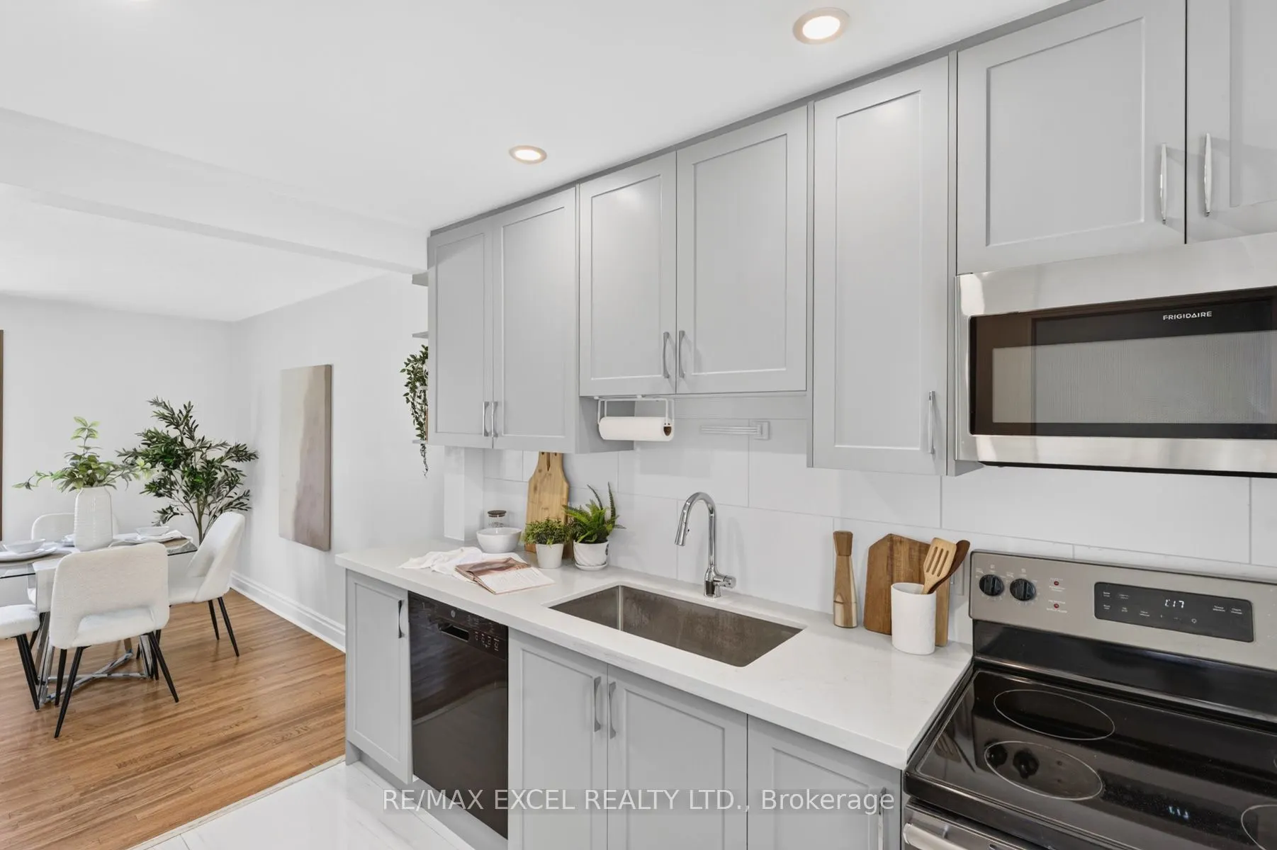 23 Kawartha Avenue