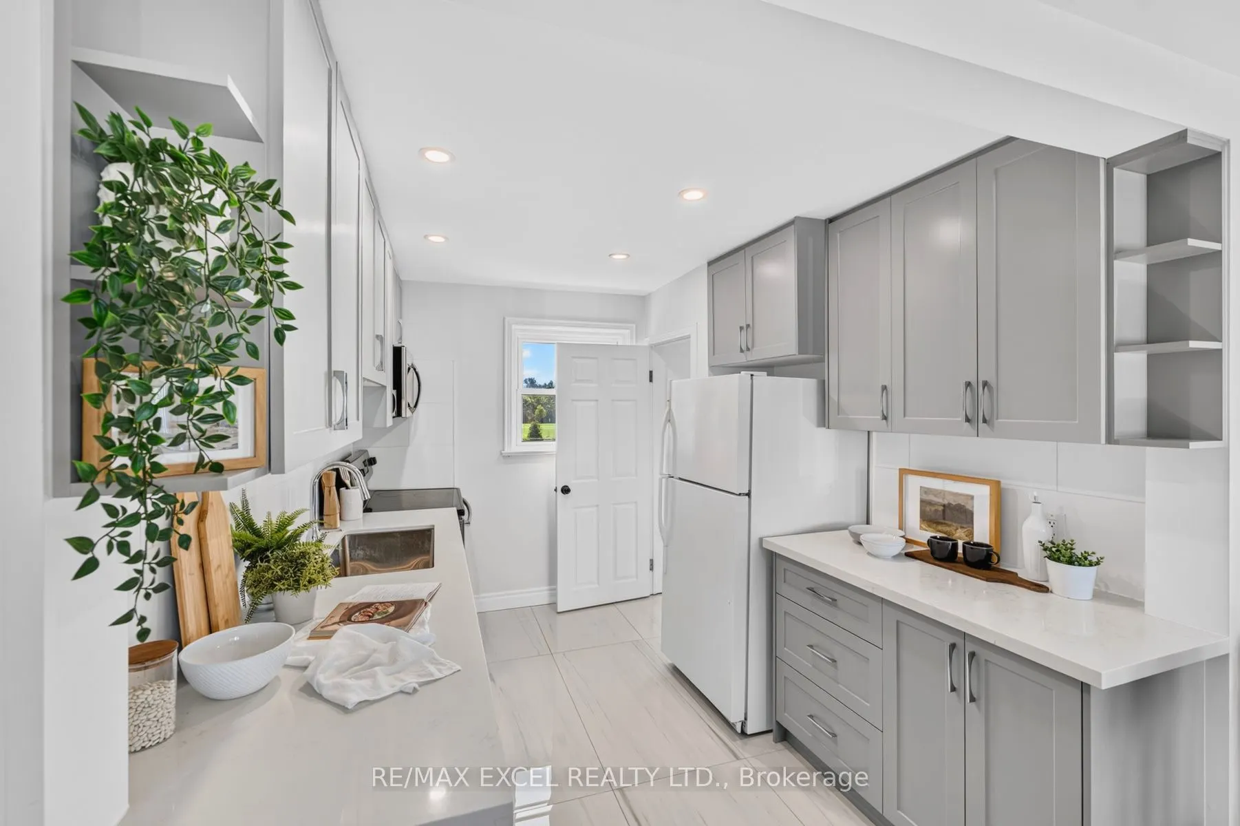 23 Kawartha Avenue