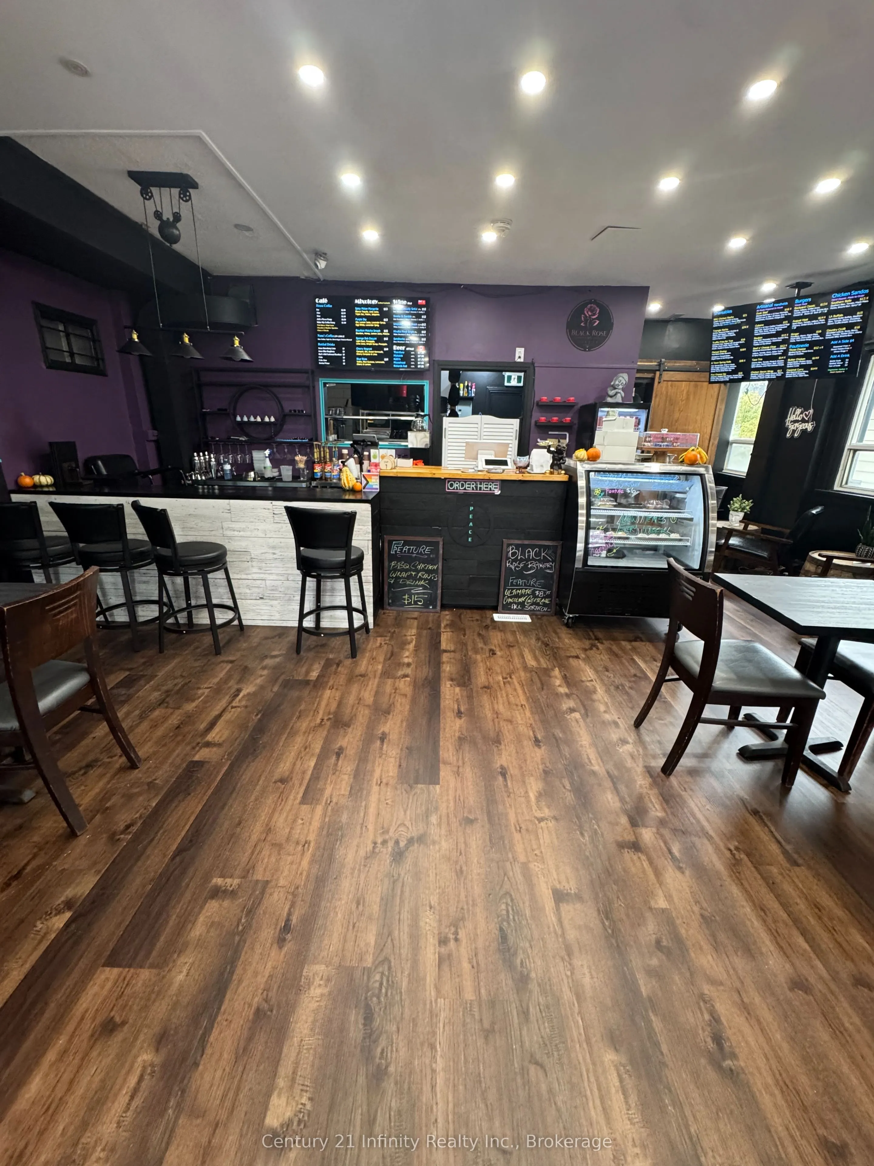 605 Kingston Road W