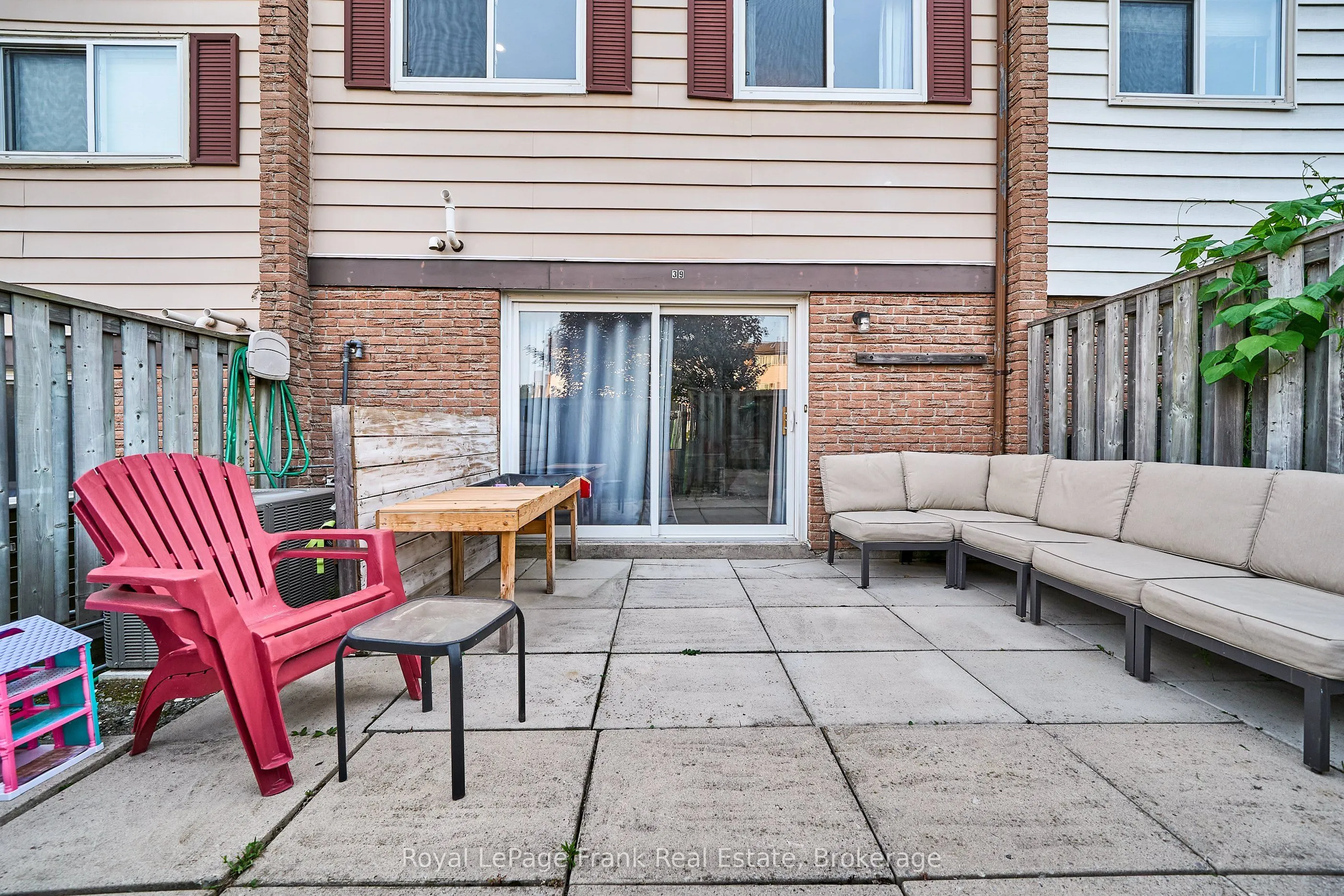 321 Blackthorn Street #39