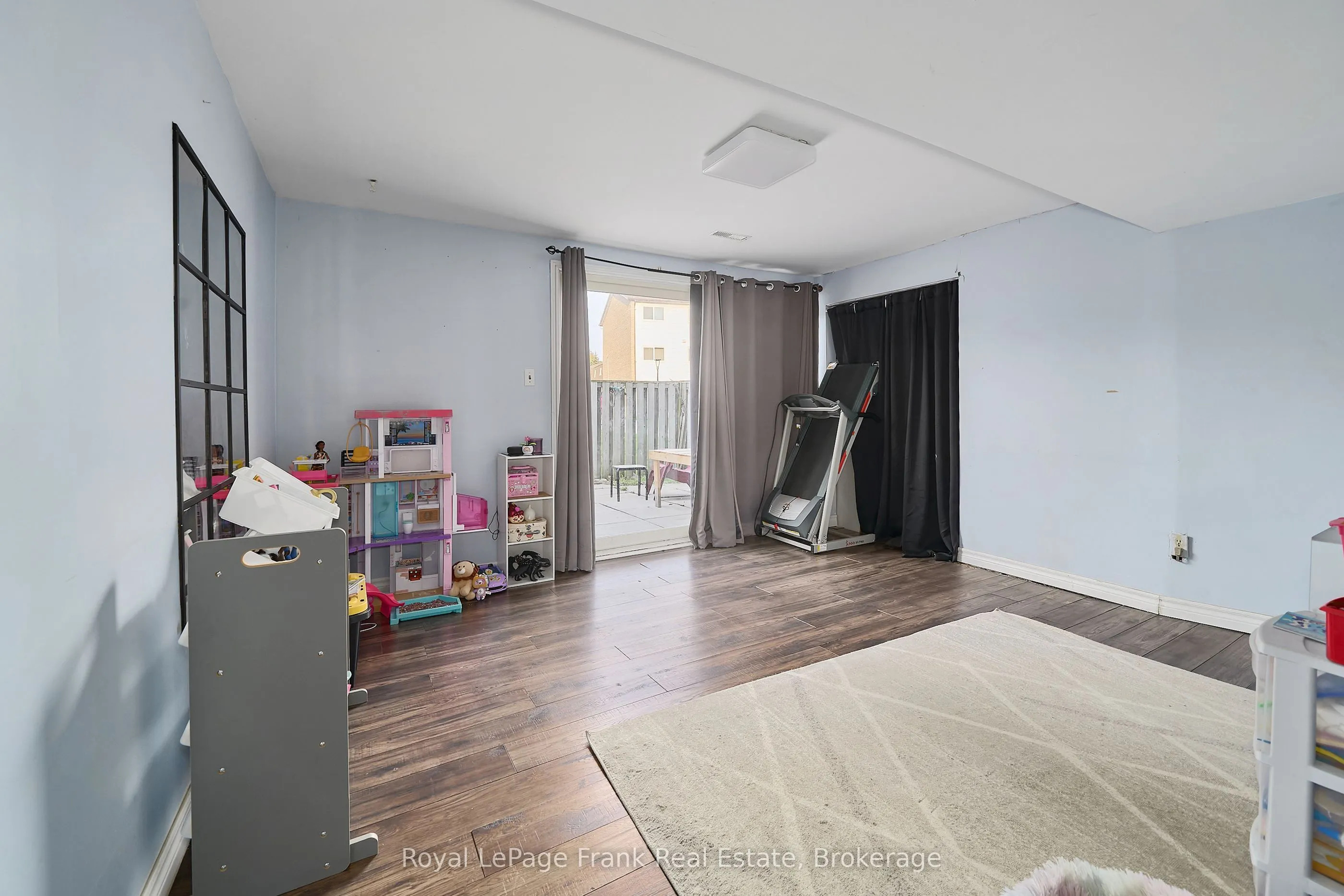 321 Blackthorn Street #39