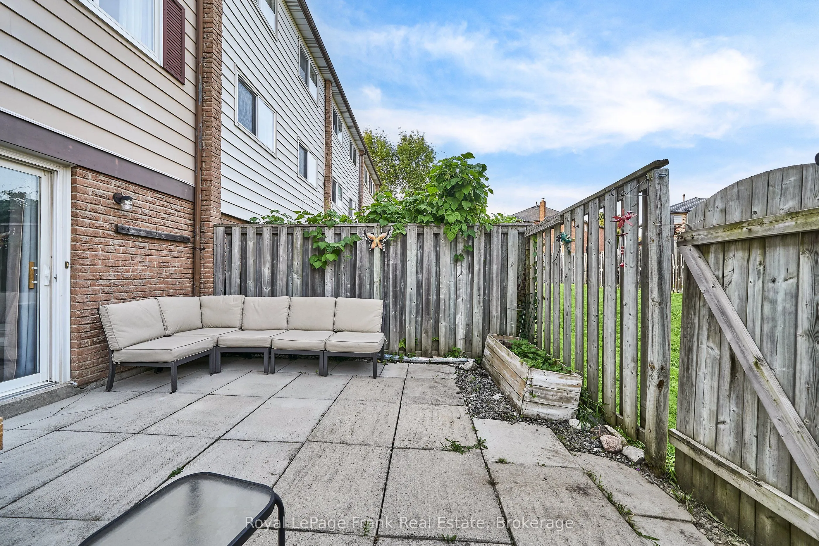 321 Blackthorn Street #39