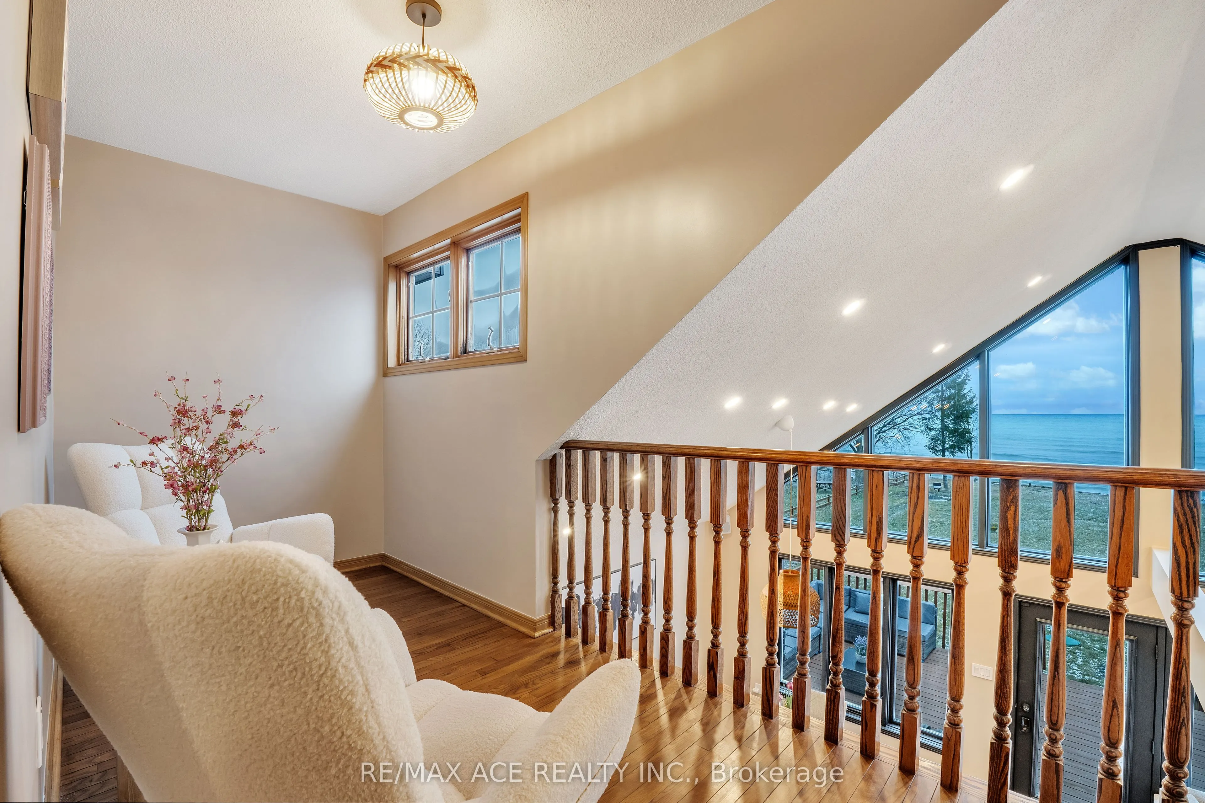 52 West Beach Road