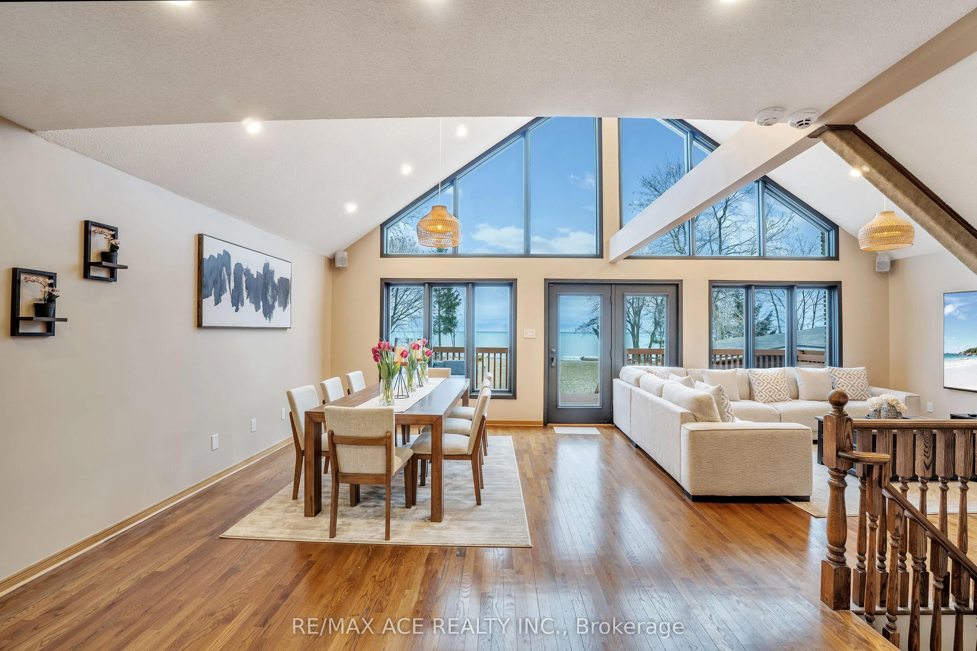 52 West Beach Road