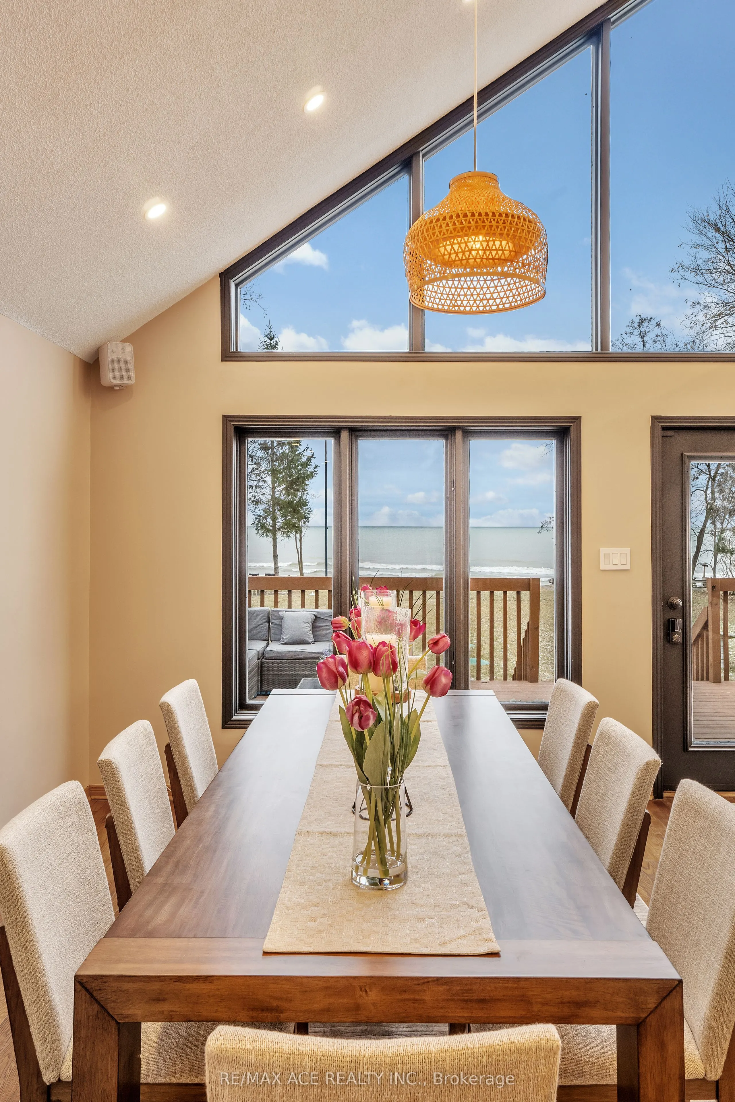 52 West Beach Road