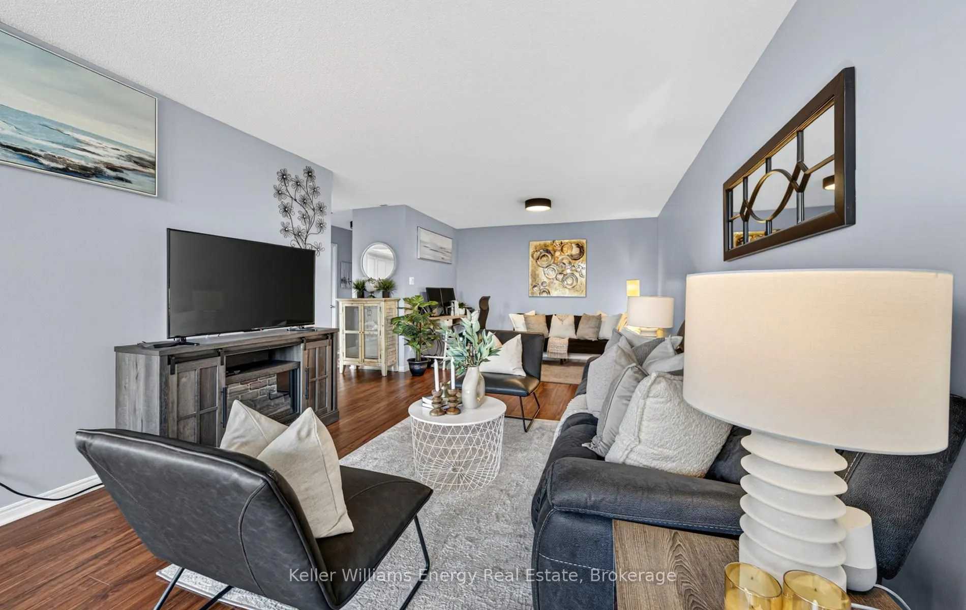 360 Watson Street W #308