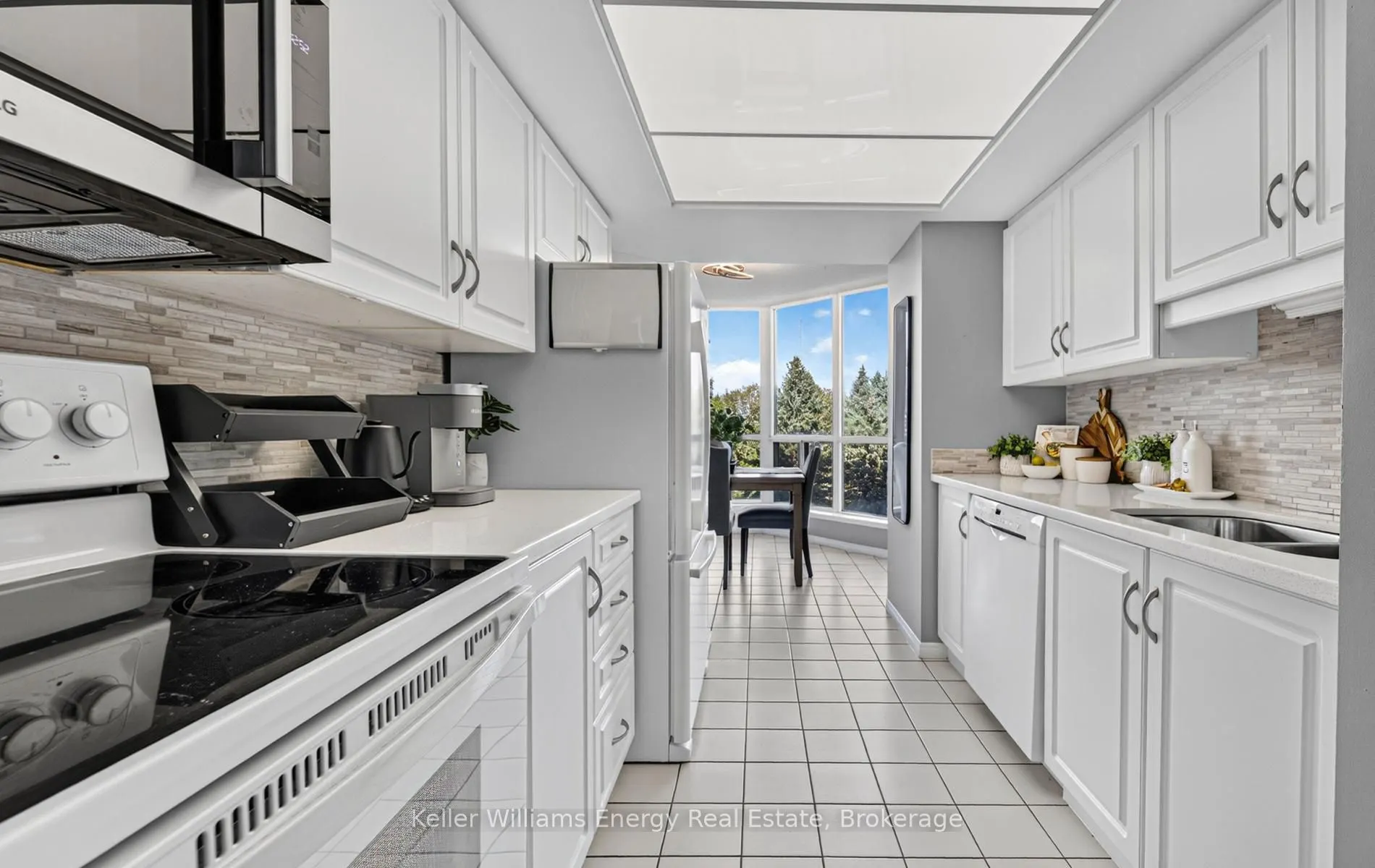 360 Watson Street W #308