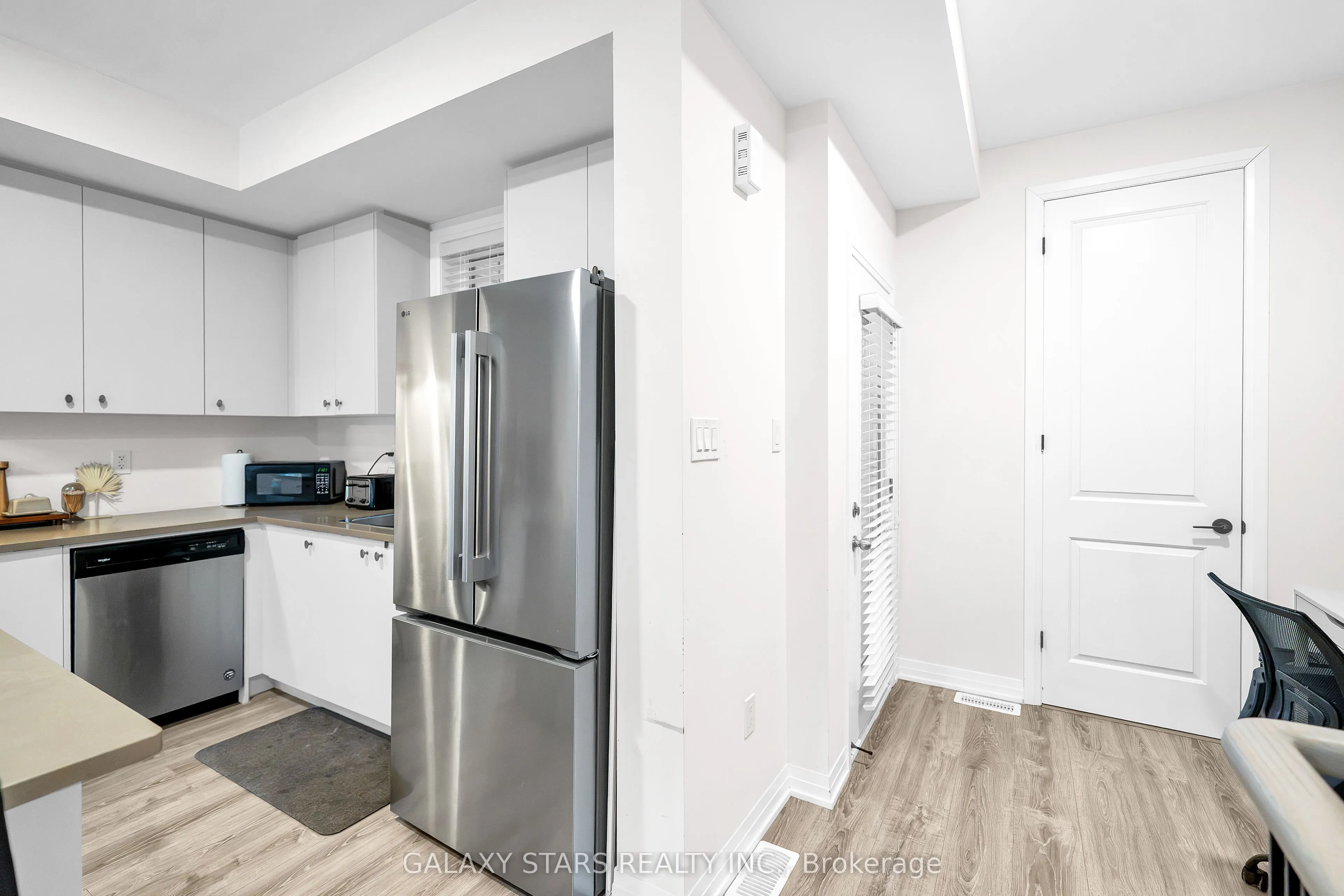 50 Ambereen Place