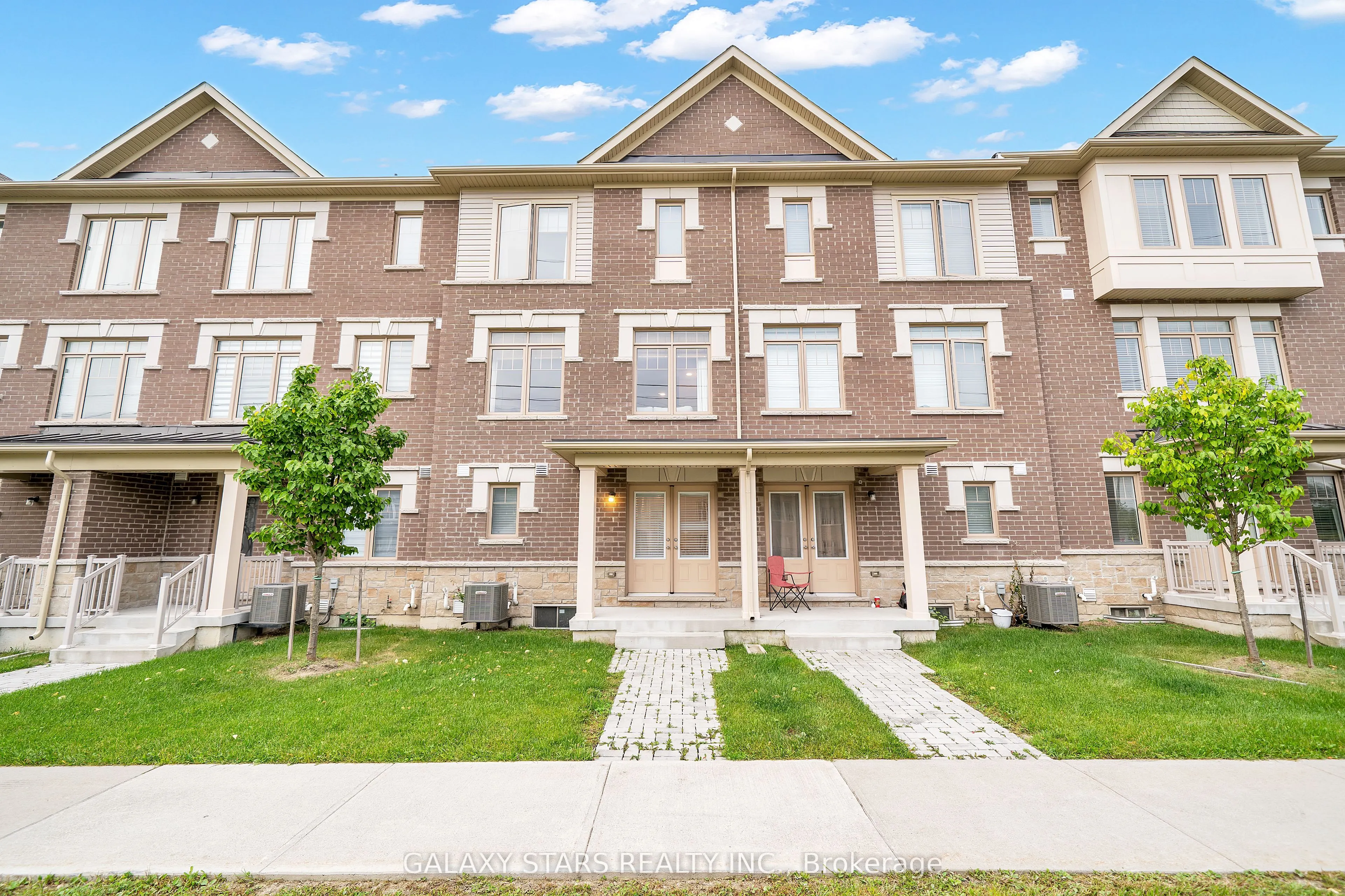 50 Ambereen Place
