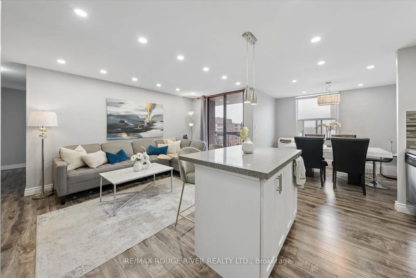 90 Ling Road #907