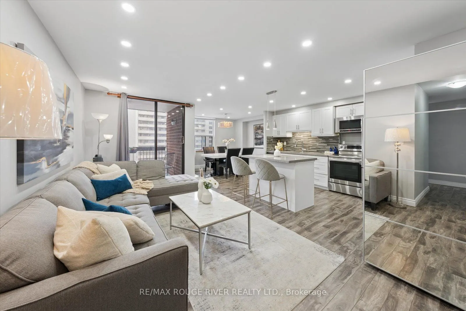 90 Ling Road #907
