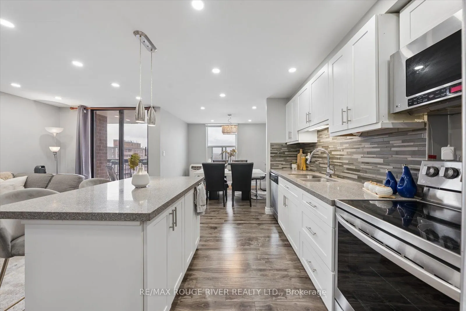 90 Ling Road #907