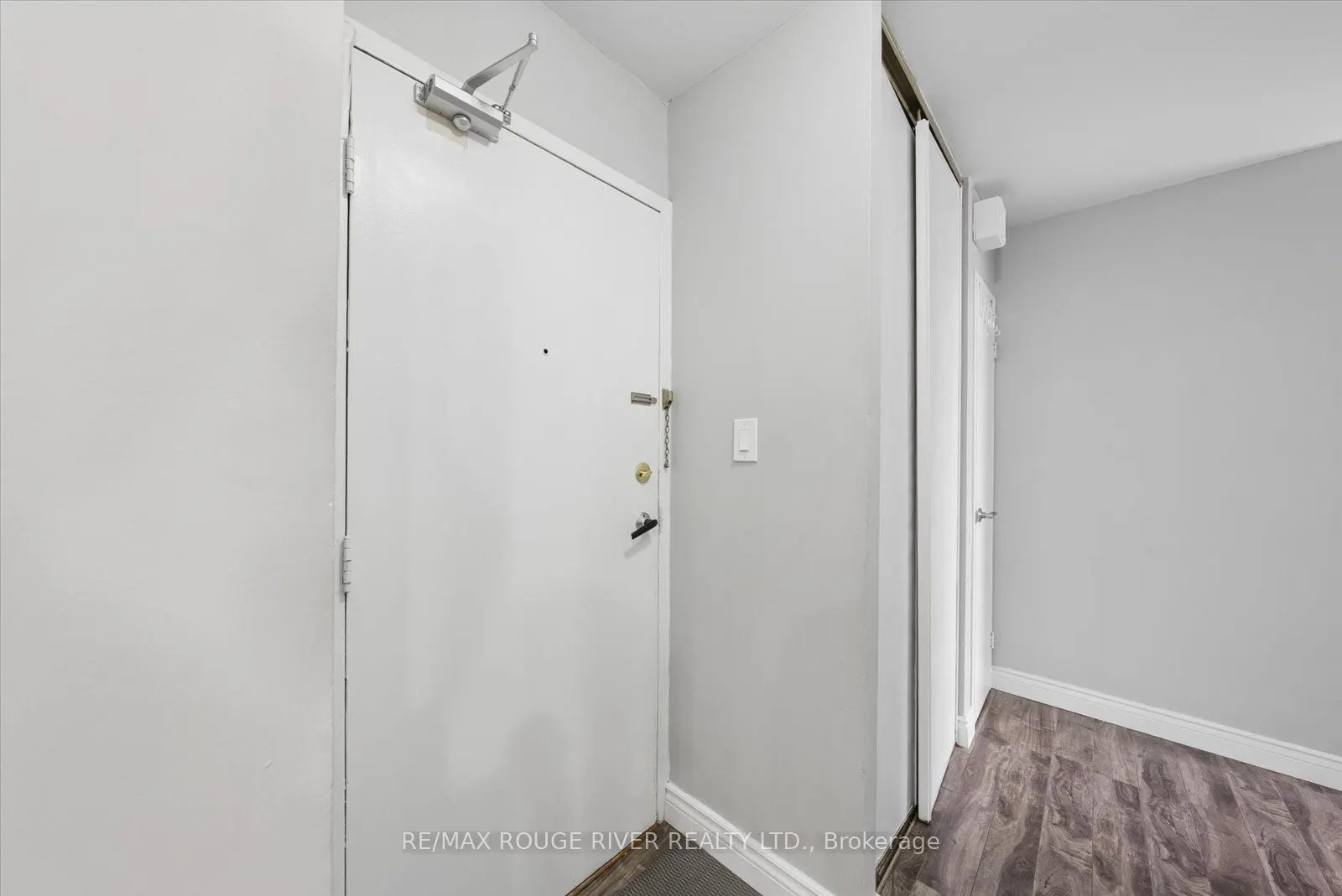 90 Ling Road #907