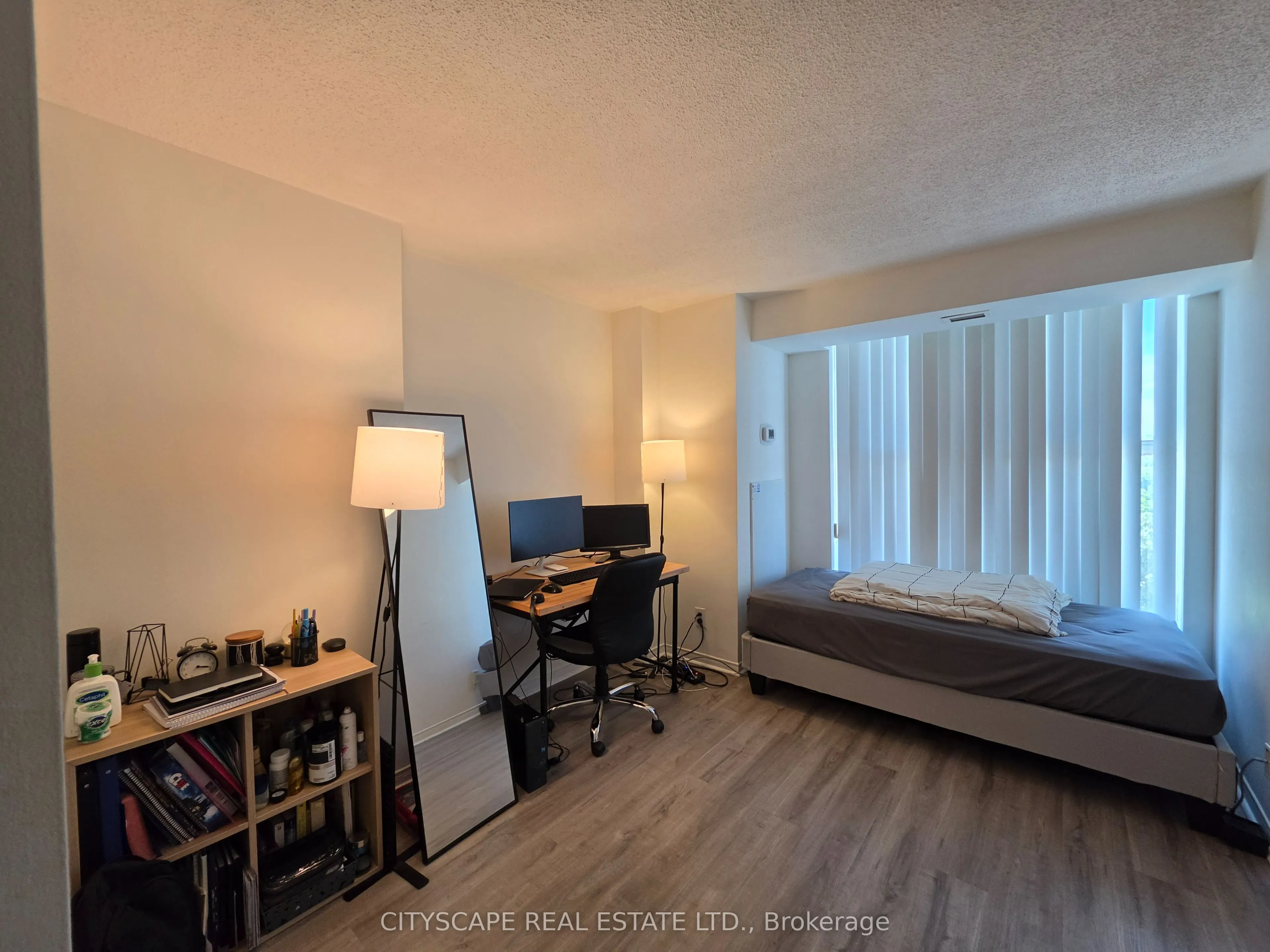 90 Dale Avenue #502