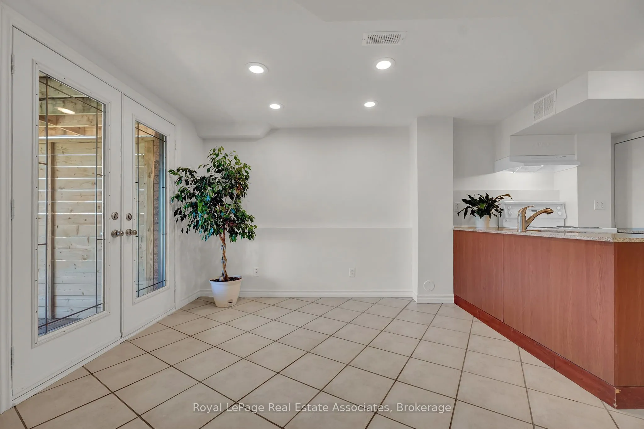 31 Crockett Place