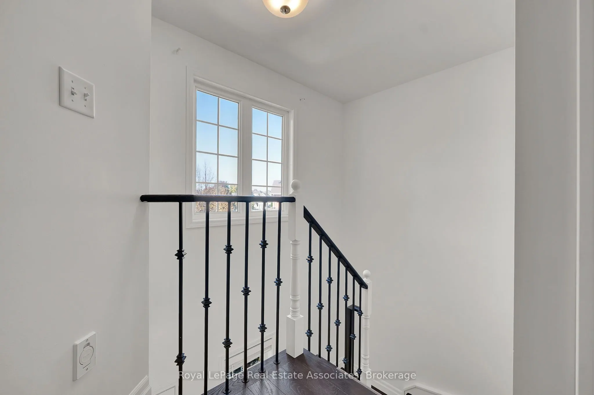 31 Crockett Place