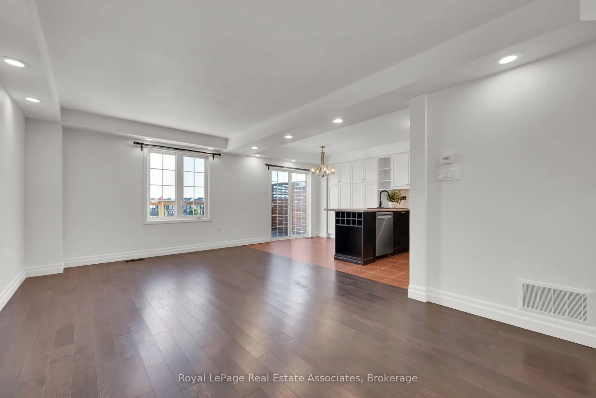 31 Crockett Place