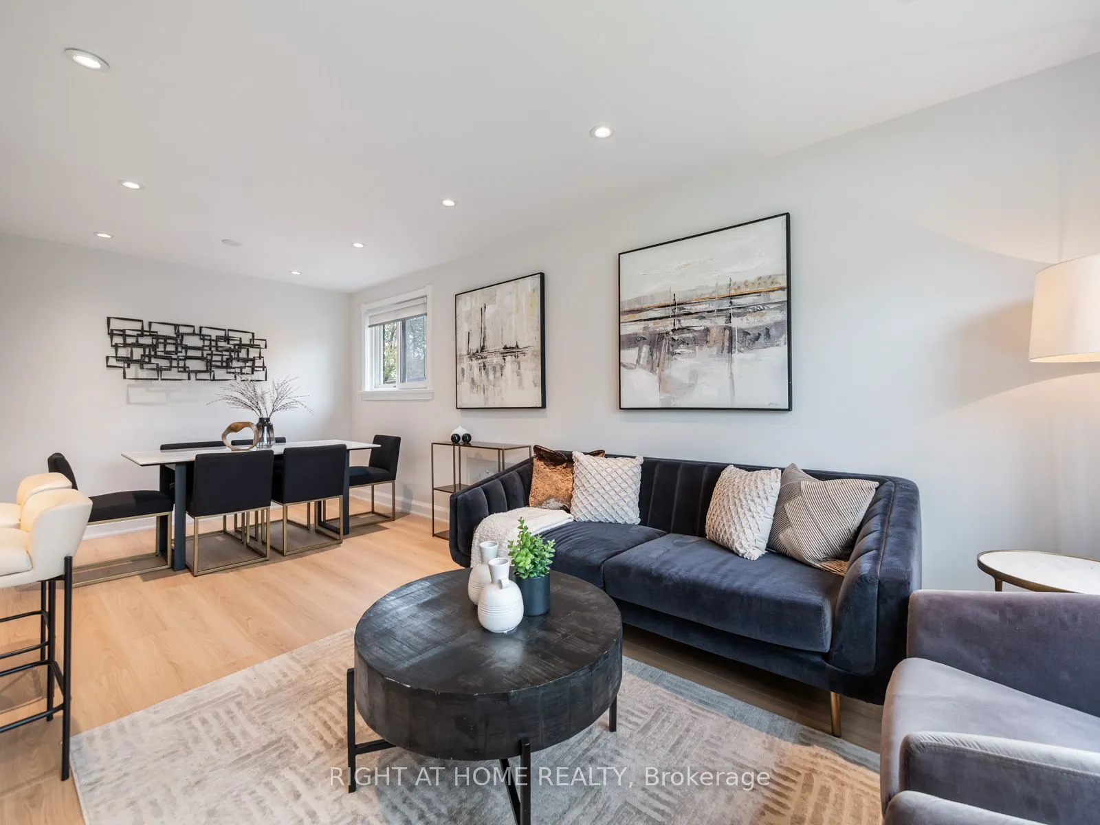 49 Amsterdam Avenue