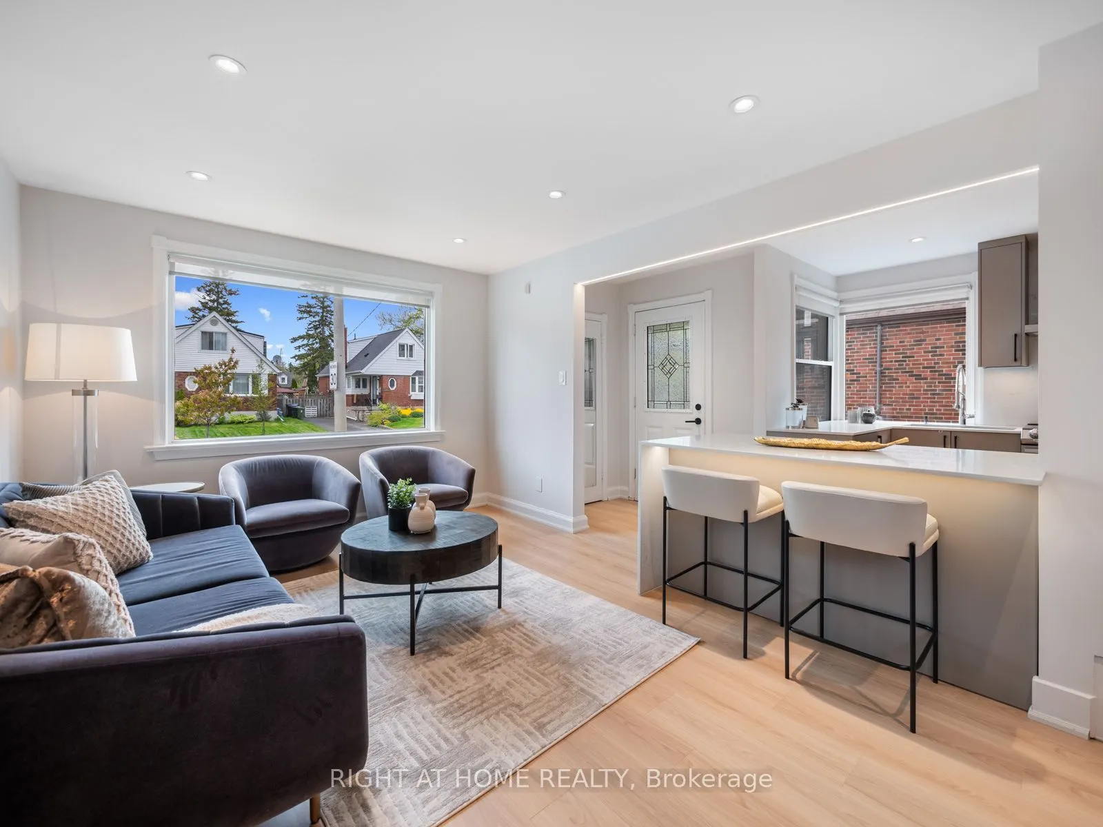 49 Amsterdam Avenue