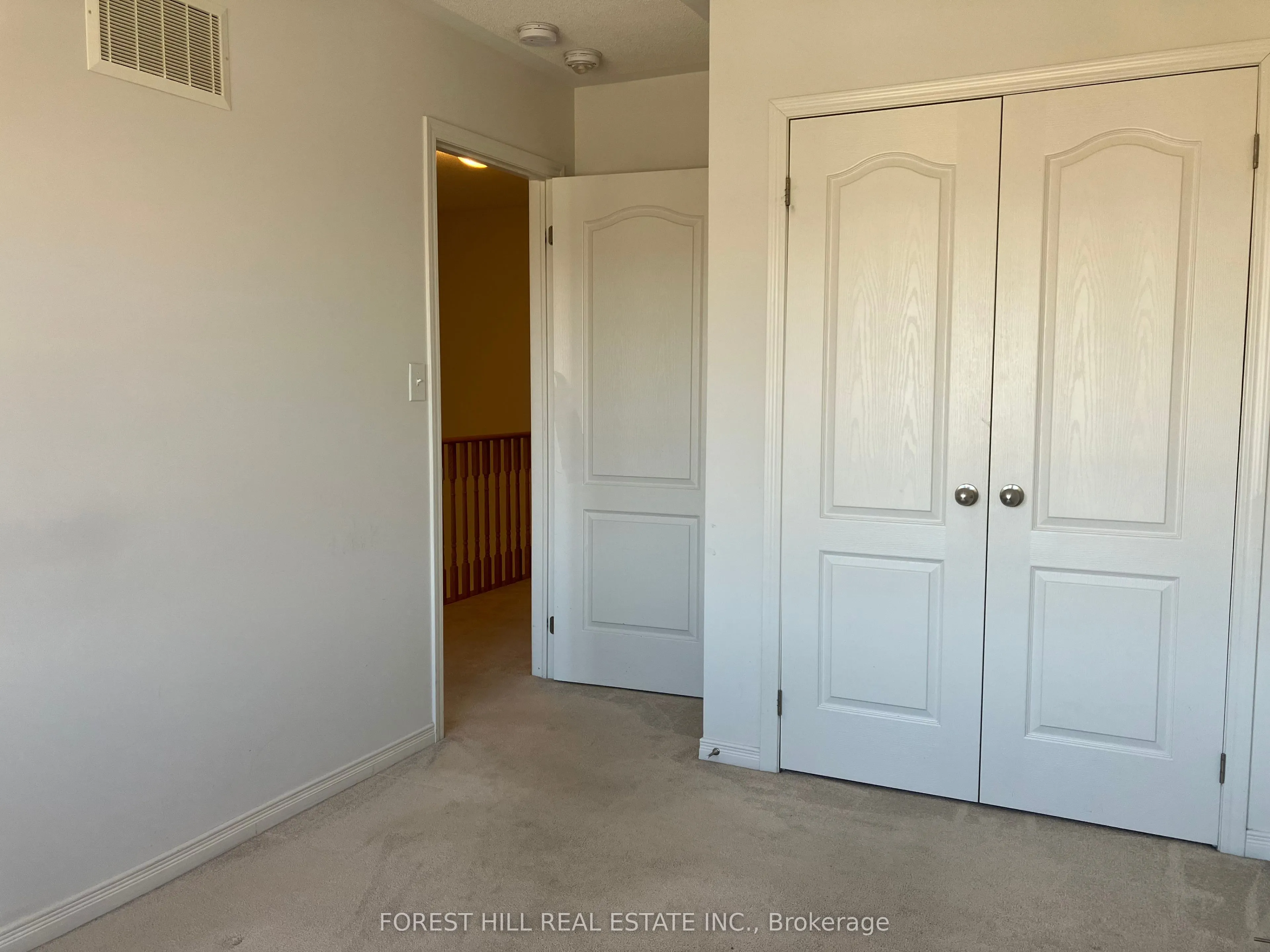 2448 Equestrian Crescent
