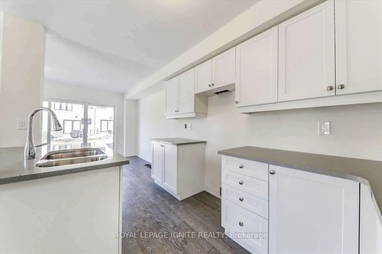 46 King George Way