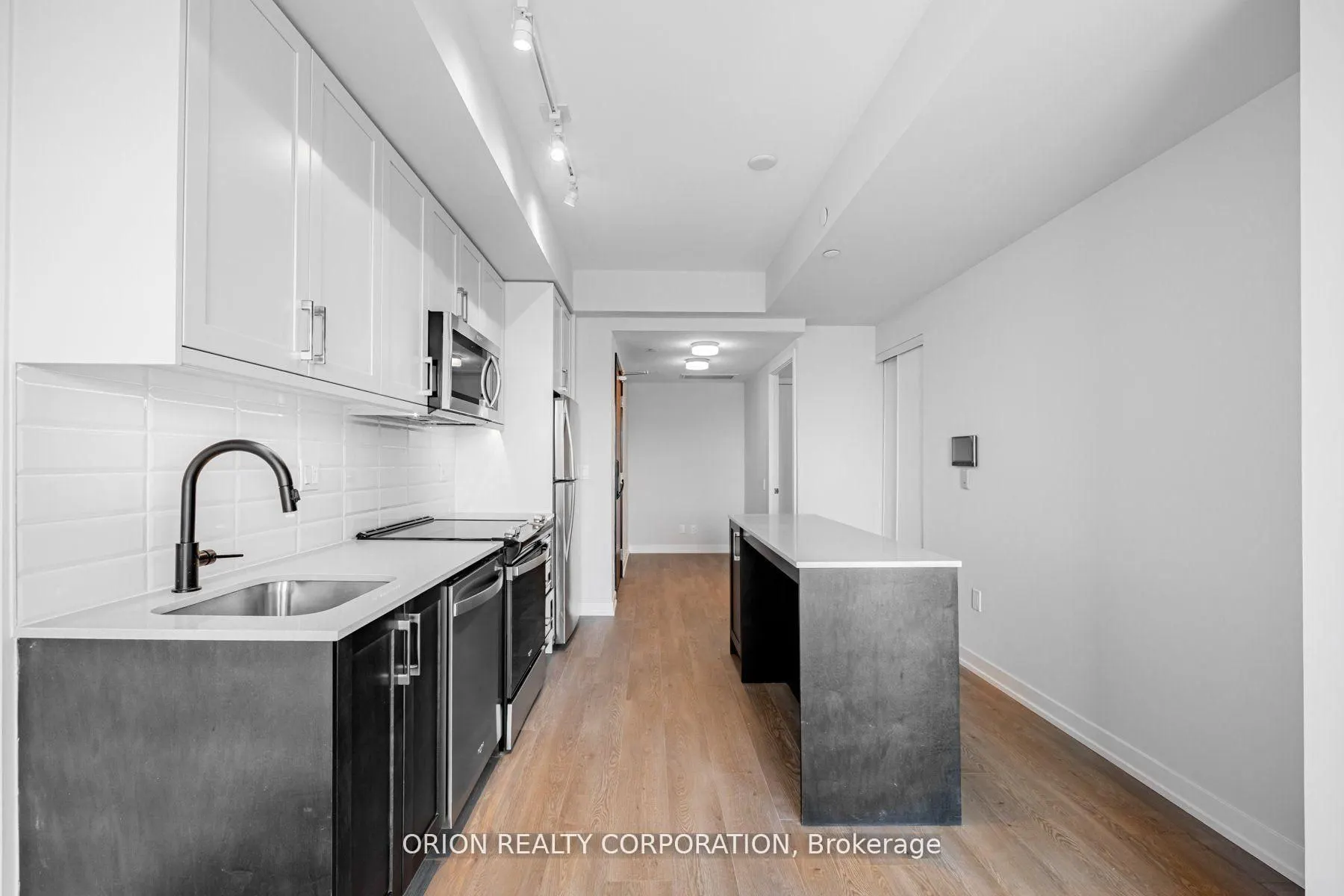 201 Brock Street South S #221