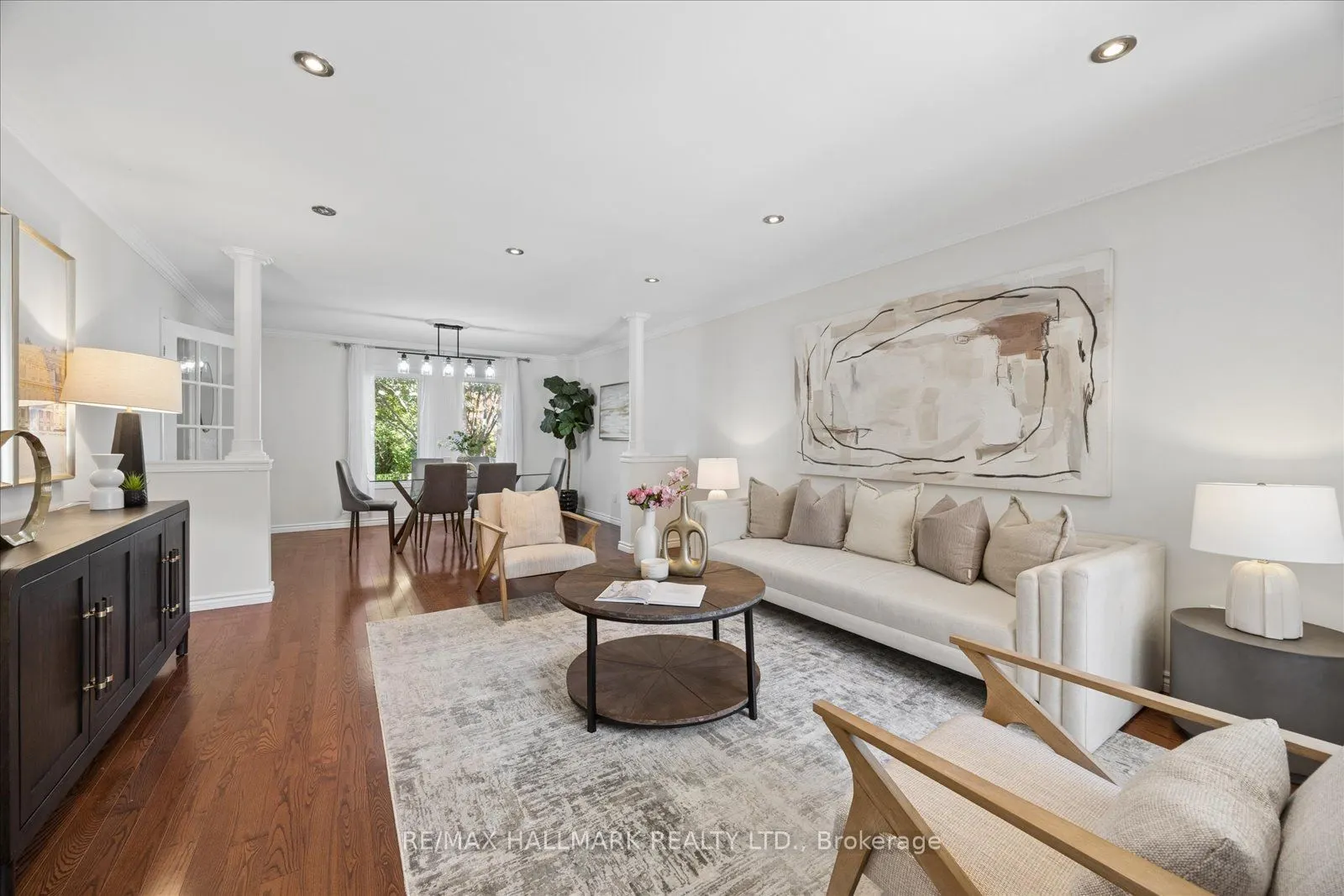 32 Valley Centre Drive
