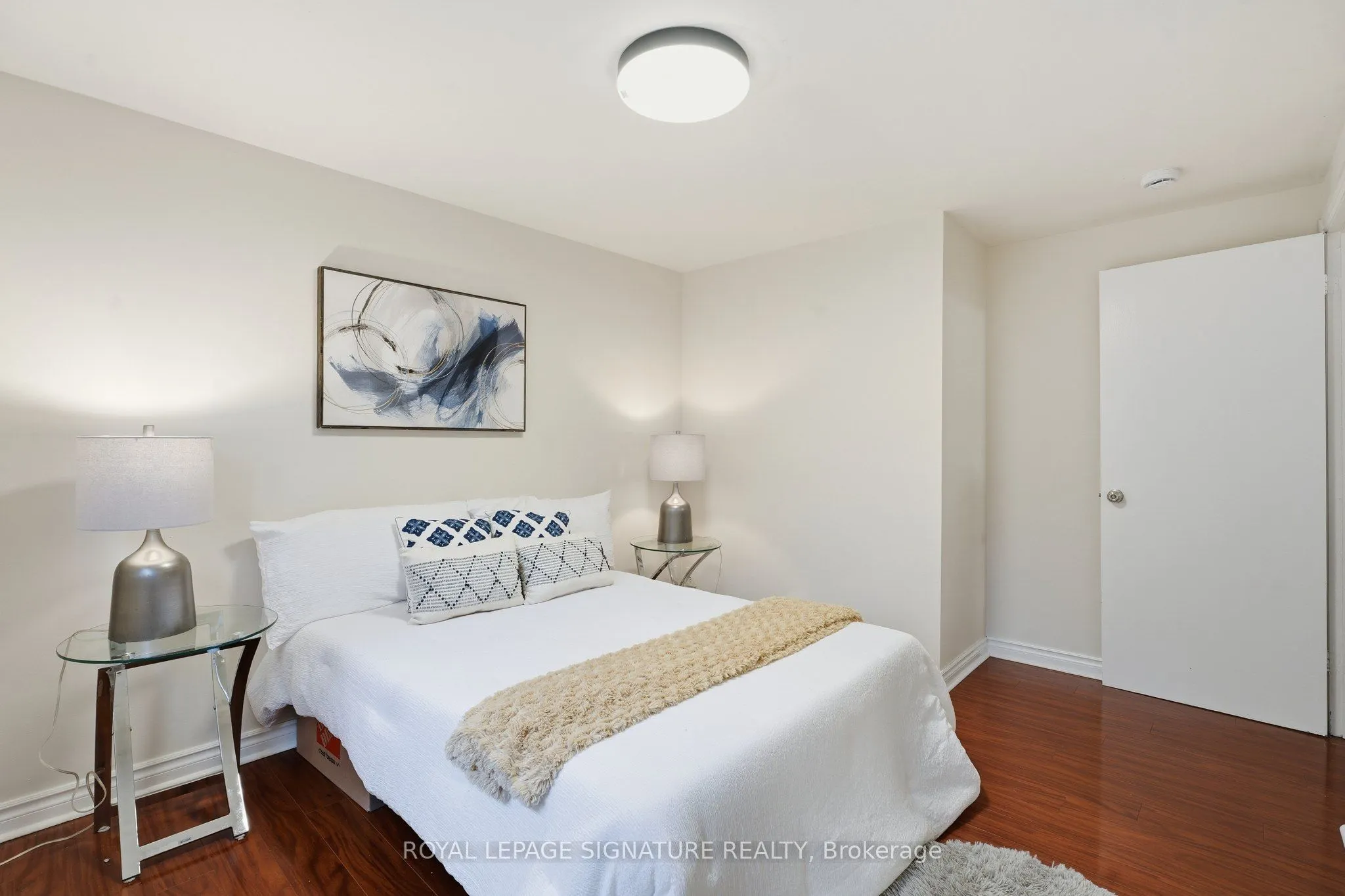 19 Starlake Drive
