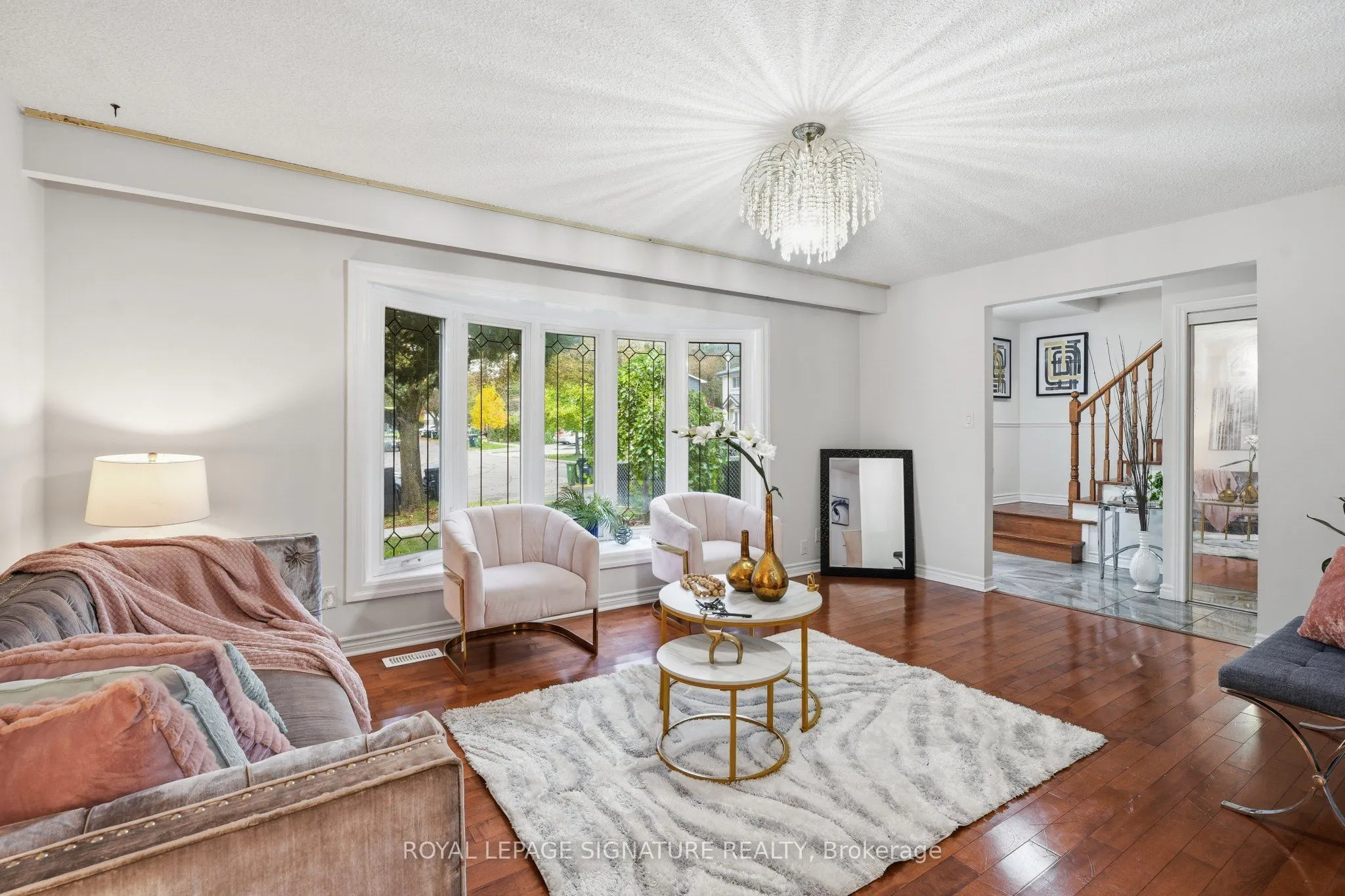 19 Starlake Drive