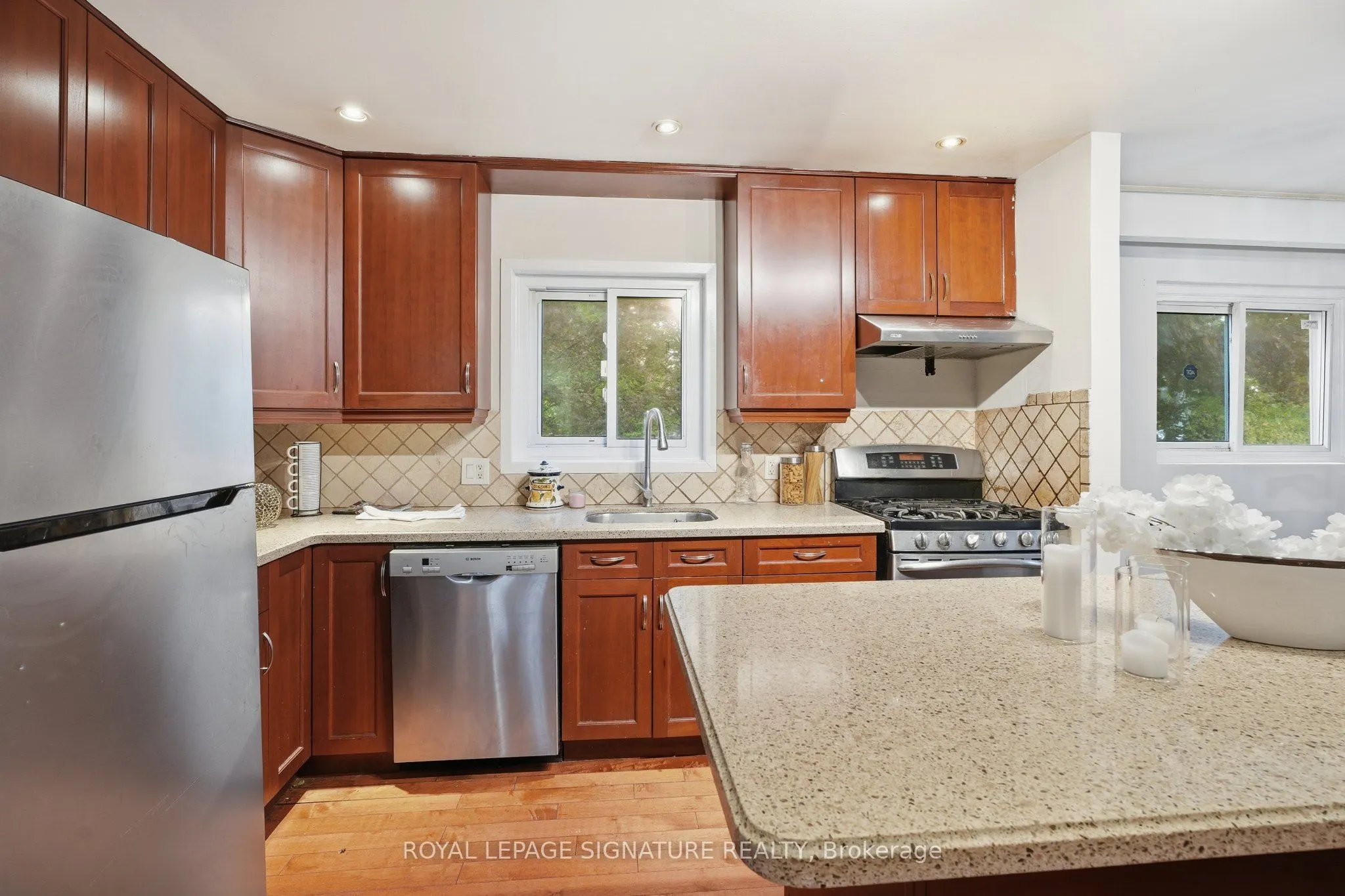 19 Starlake Drive