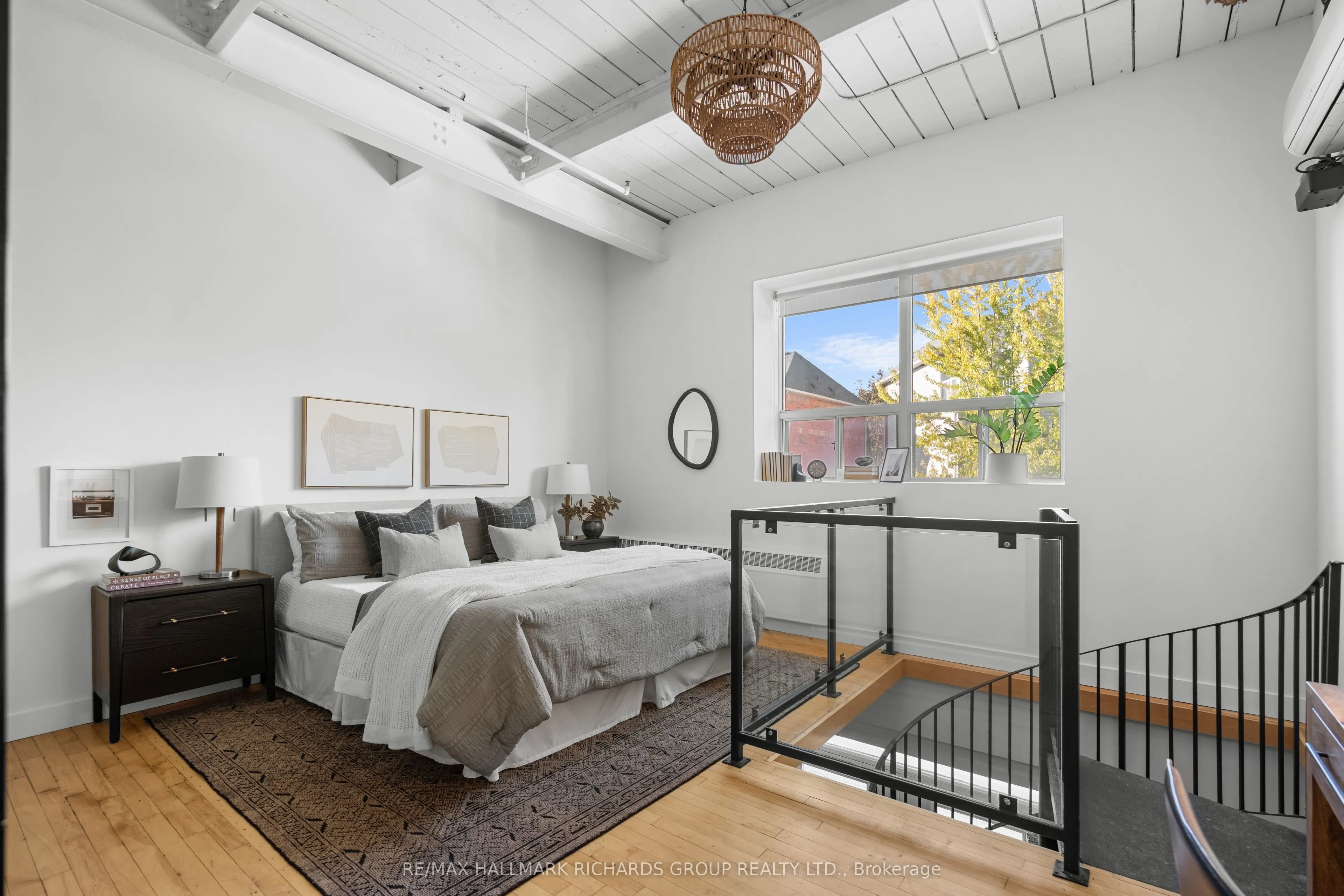 326 Carlaw Avenue #118