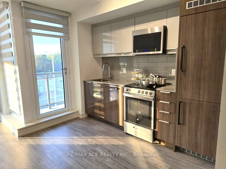 90 Glen Everest Road #402