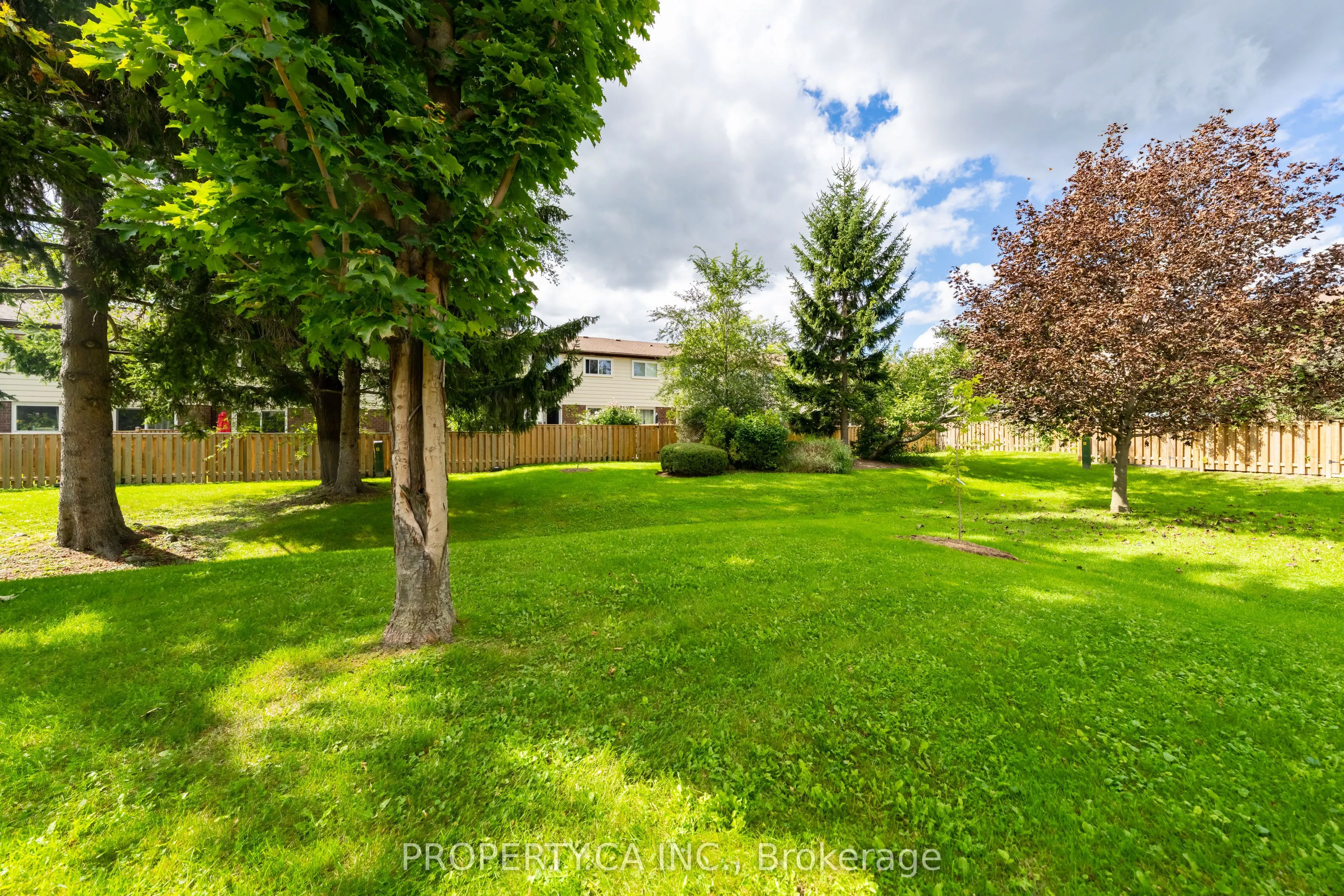12 Deeprose Lane #31