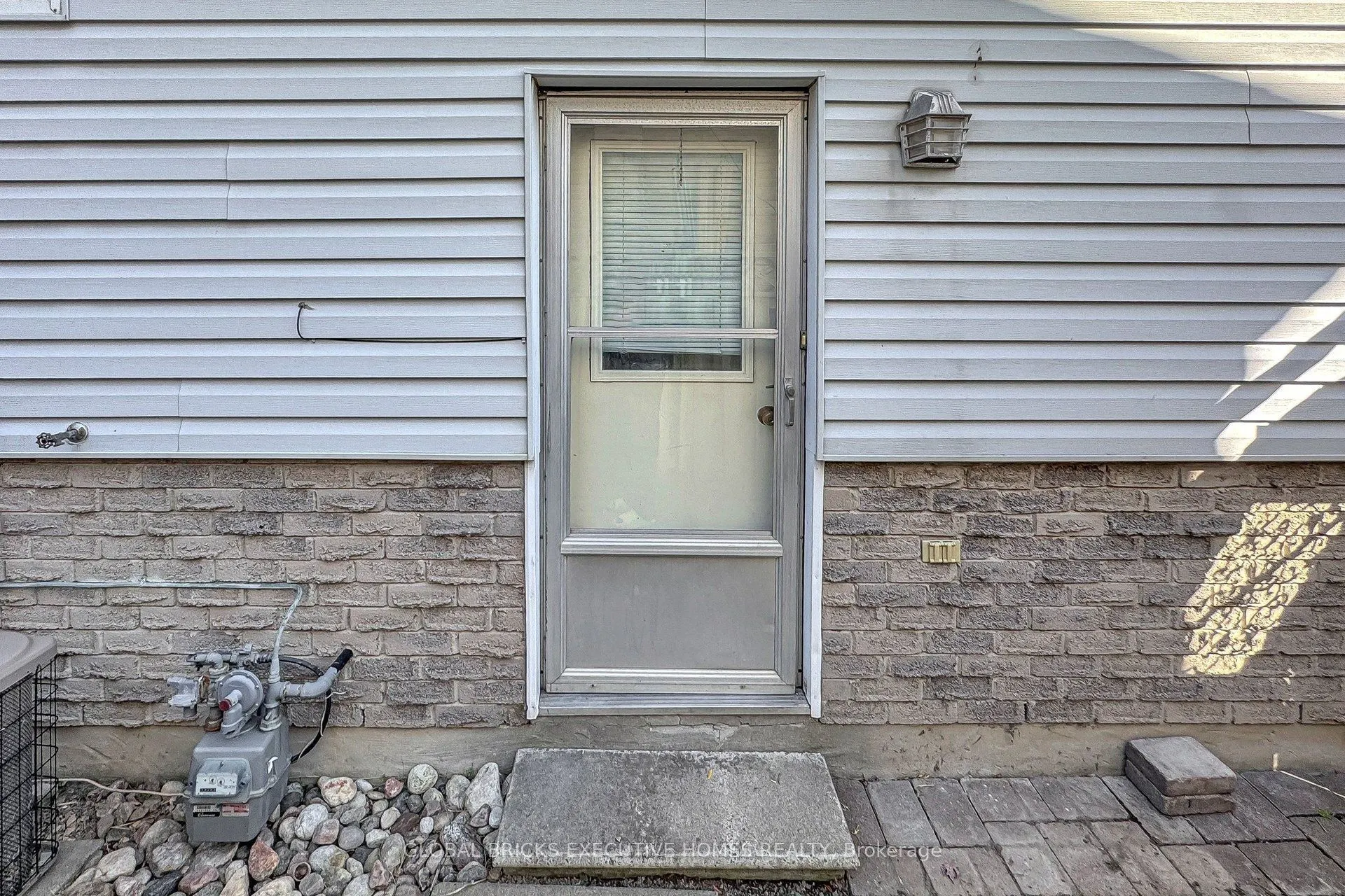 53 Goldring Drive