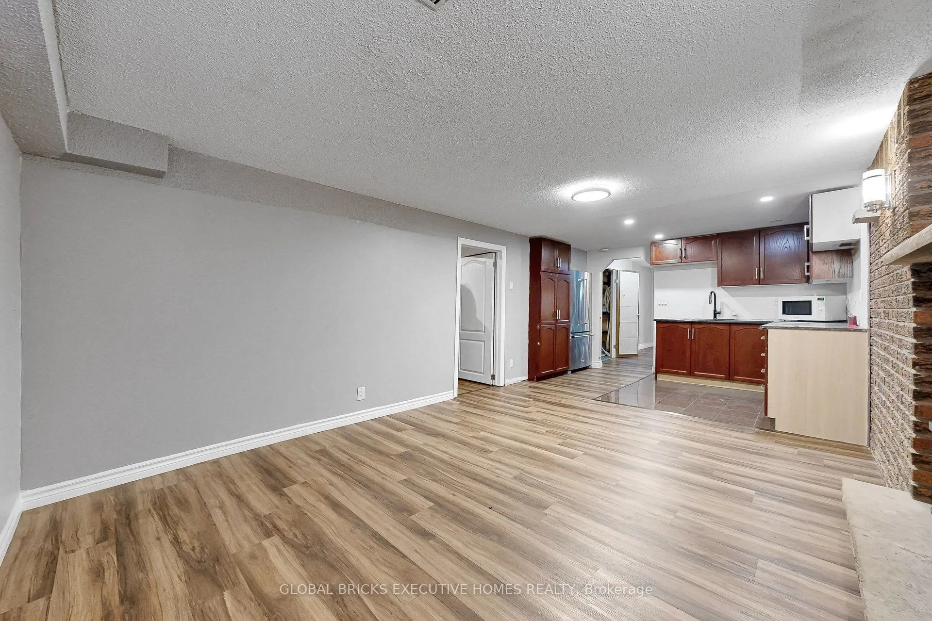 53 Goldring Drive
