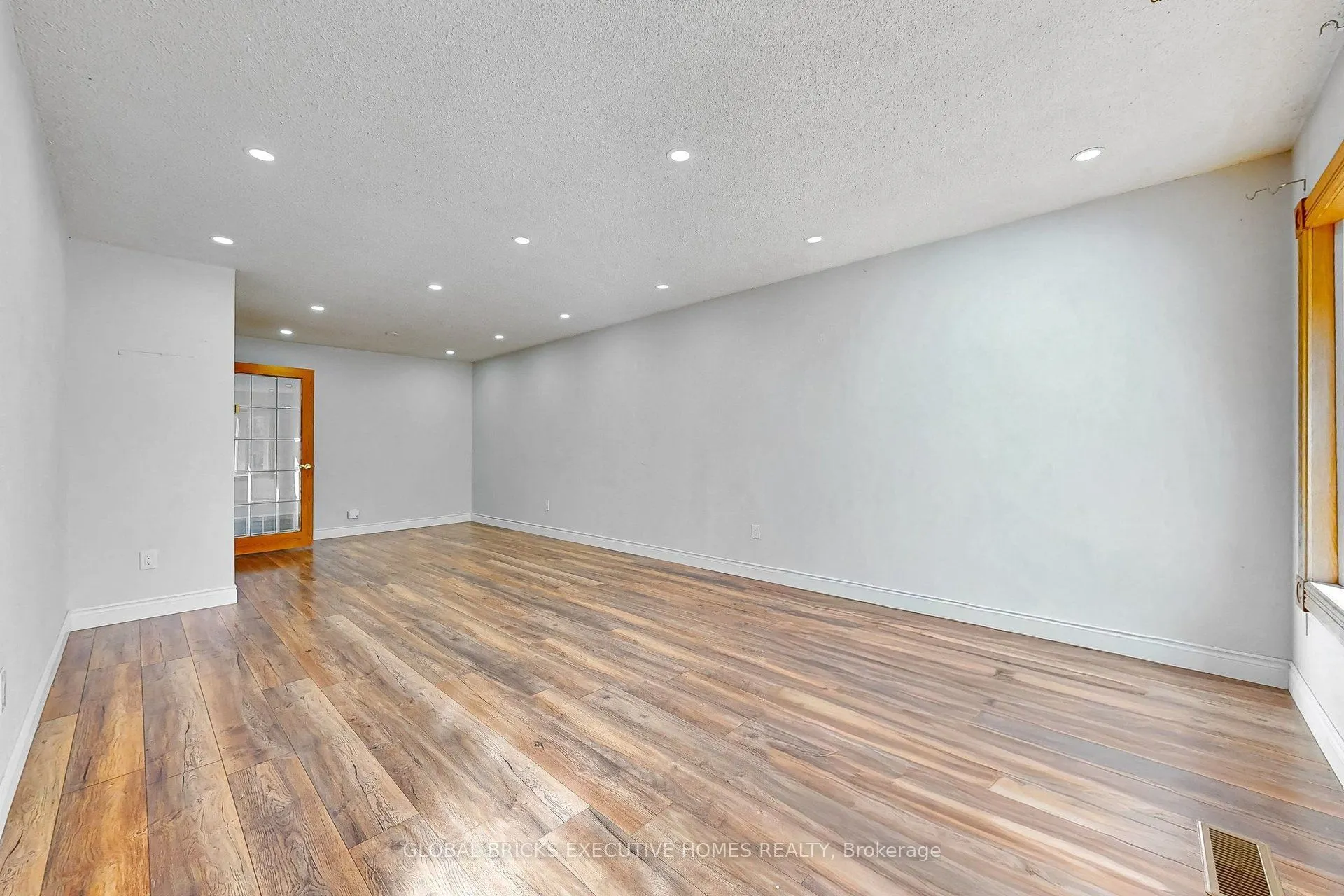 53 Goldring Drive